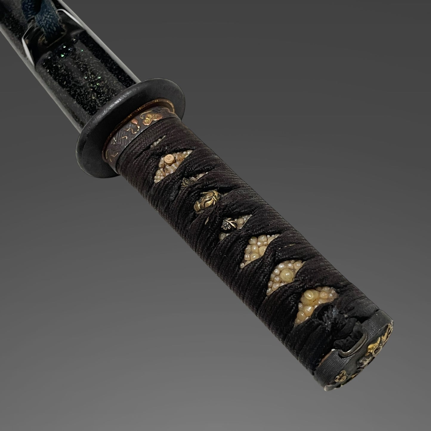 Unokubi-Zukuri 鵜首造 Wakizashi, Gourd Fuchi, Muromachi period mumei