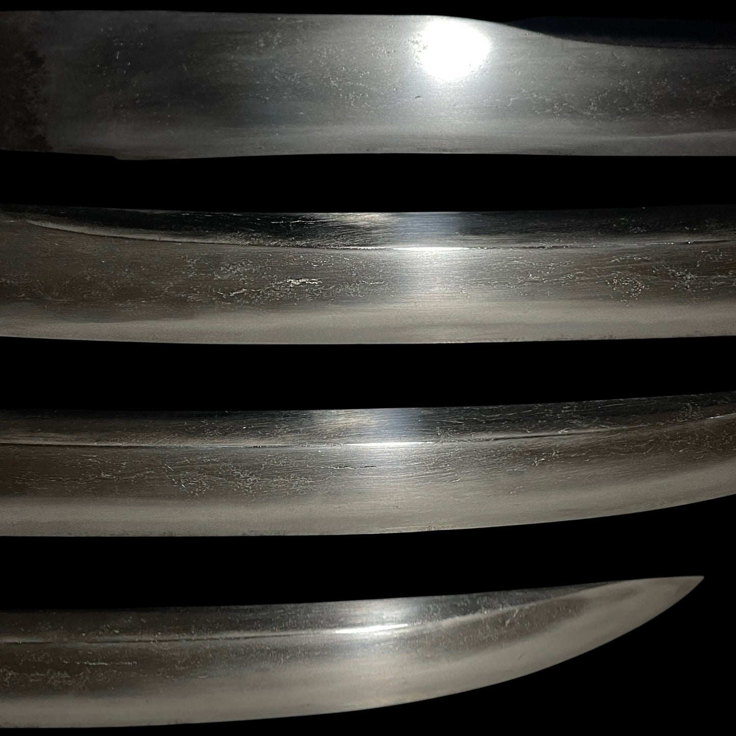 Unokubi-Zukuri 鵜首造 Wakizashi, Gourd Fuchi, Muromachi period mumei