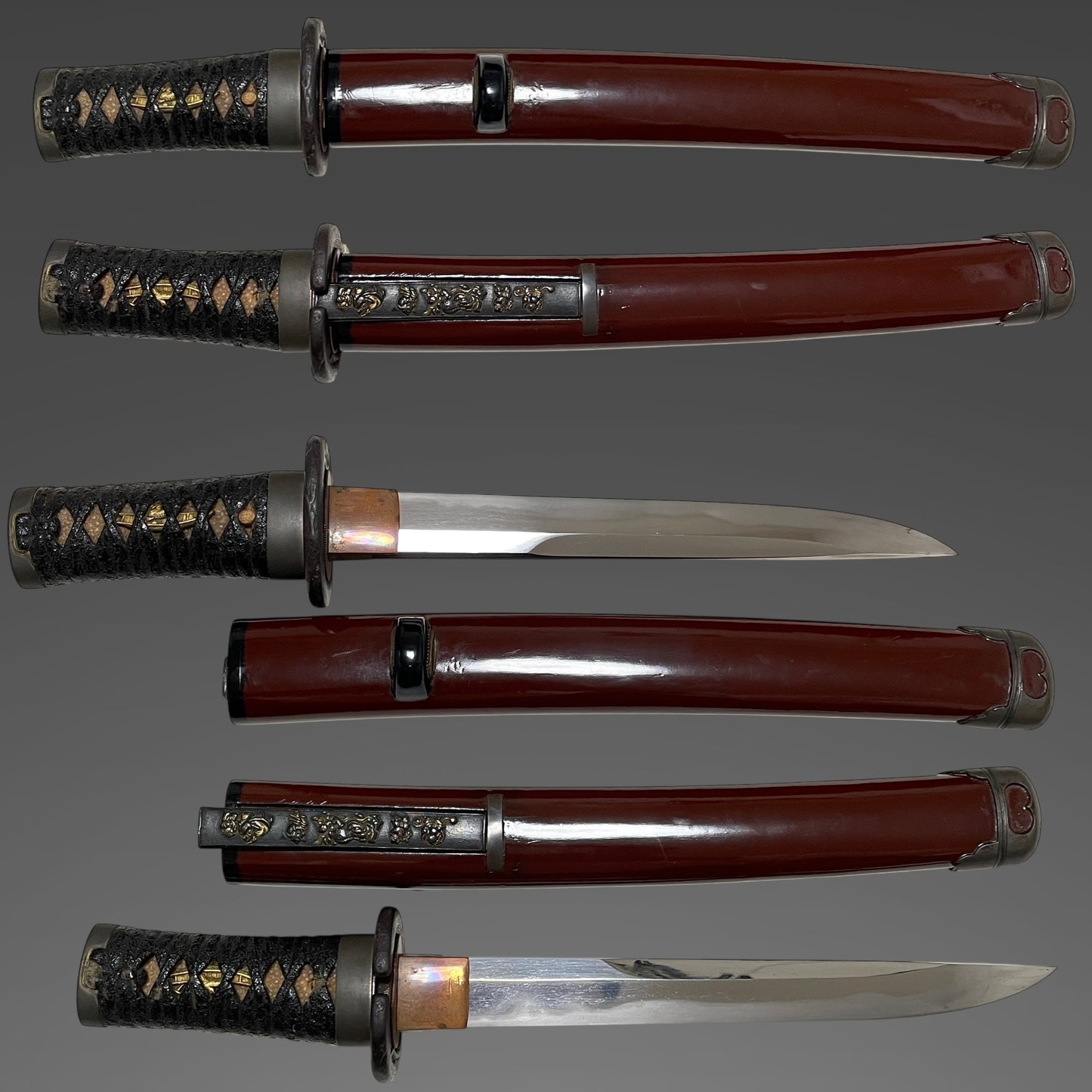 Unokubi-Zukuri Red TANTO, 相州住綱廣 Soshuju Tsunahiro signed, Thick blade, with Kozuka