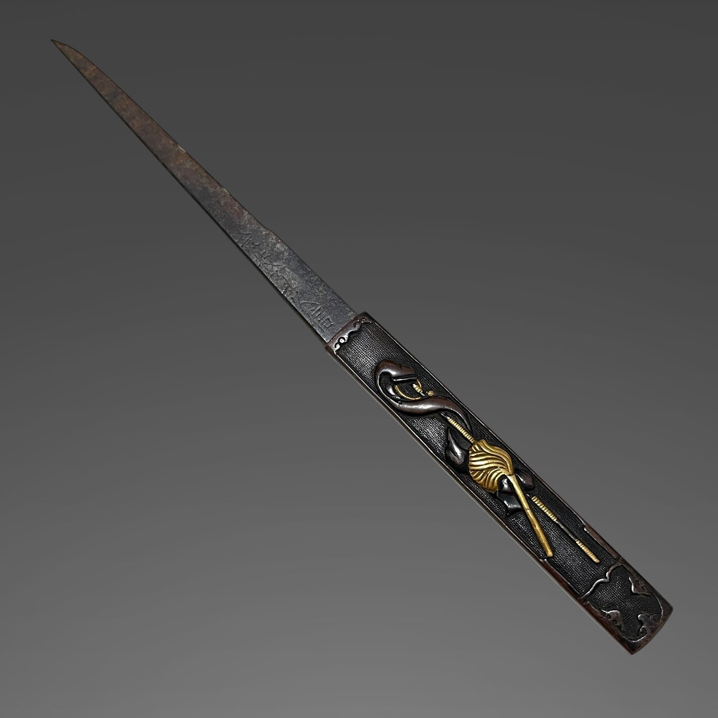 Oosuminokami Hiromitsu 大隅守廣光 signed Aikuchi TANTO, with Kozuka and Shirasaya