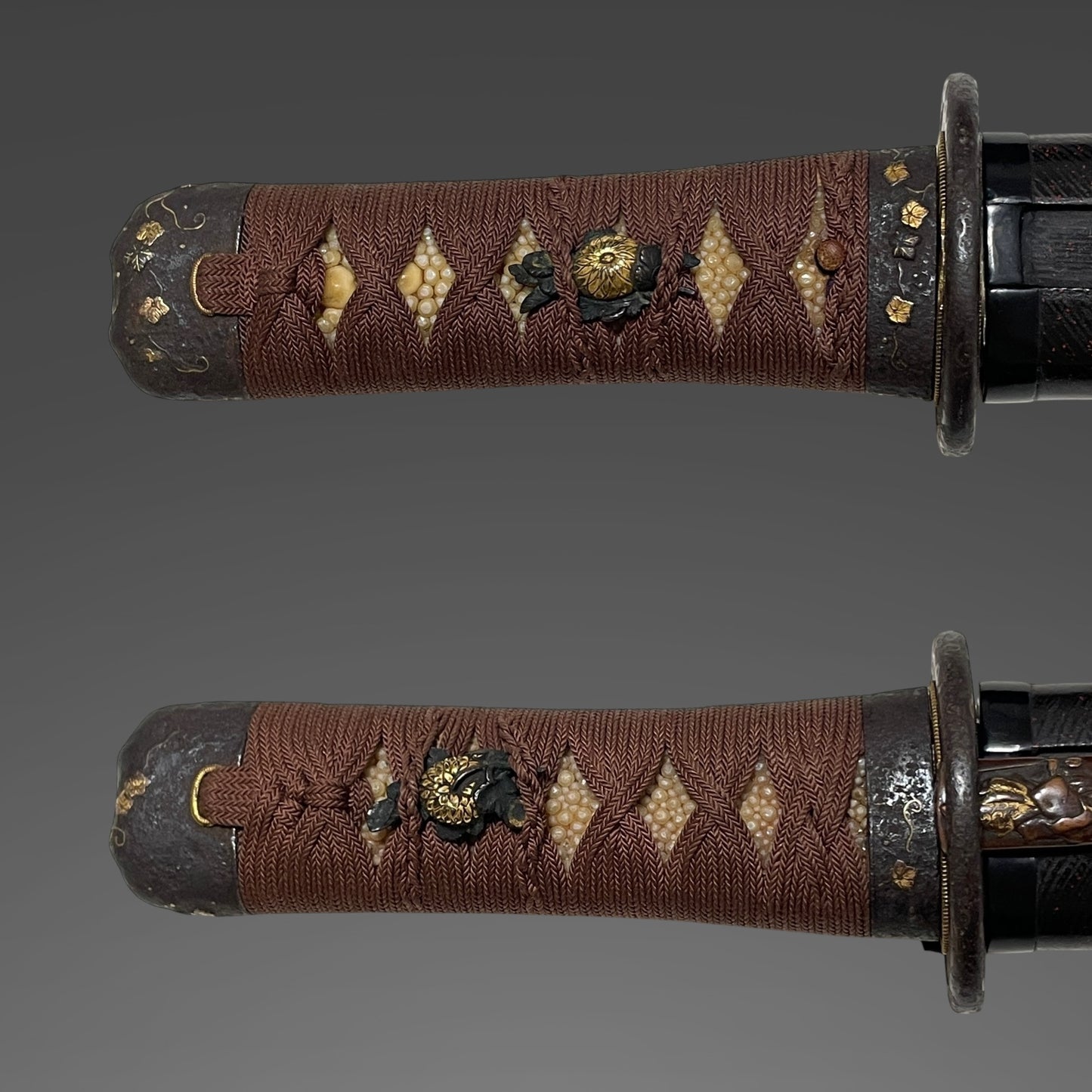 Hirazukuri TANTO, with Waka 和歌 Kozuka, Late Edo period