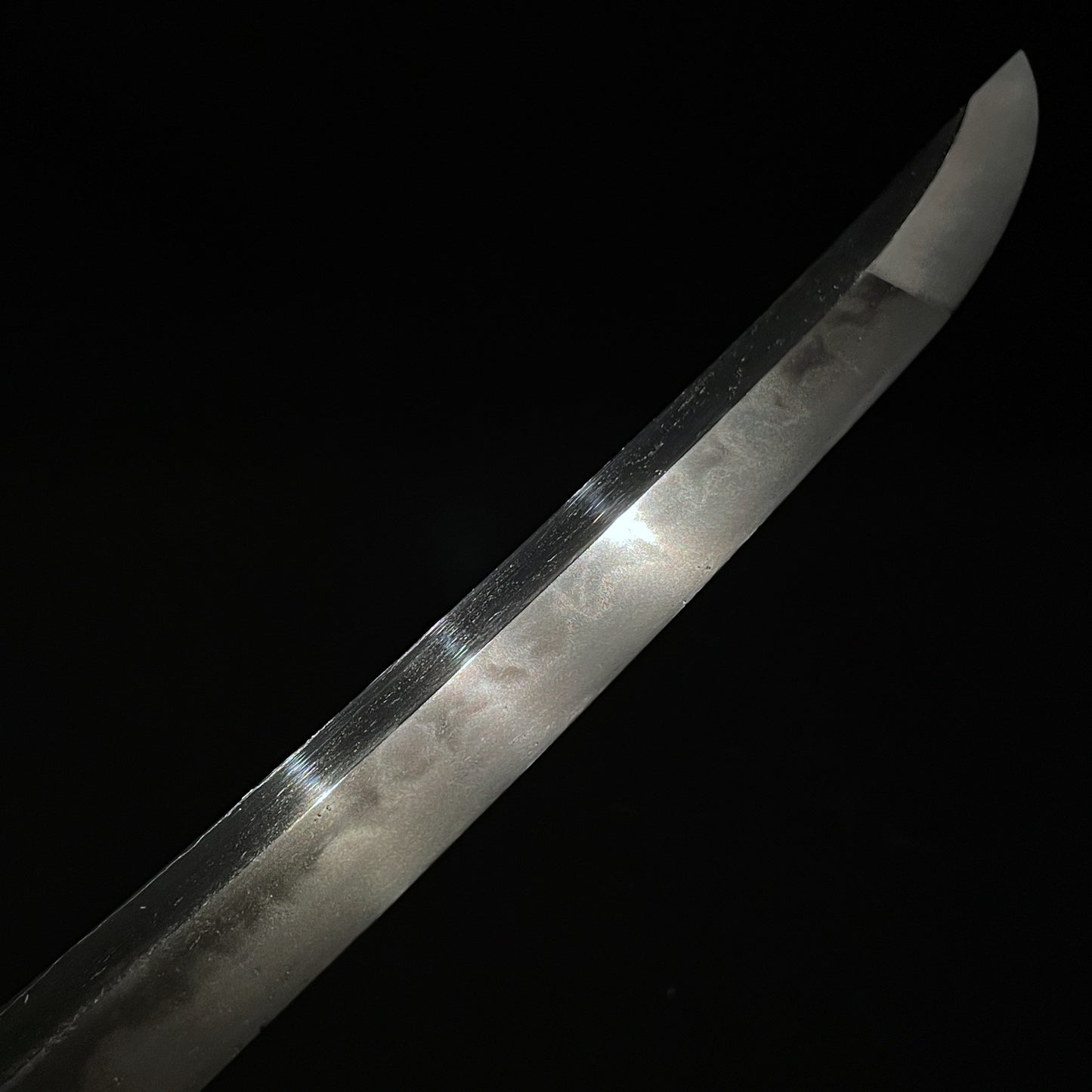 Ookissaki 大切先, Hitatsura 皆焼, Sue-Soshu 末相州 Wakizashi, Very wide blade, Muromachi period