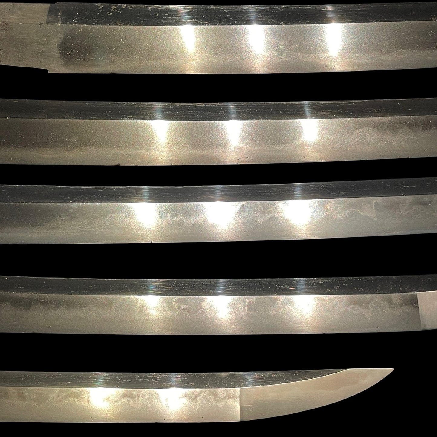 Ookissaki 大切先, Hitatsura 皆焼, Sue-Soshu 末相州 Wakizashi, Very wide blade, Muromachi period