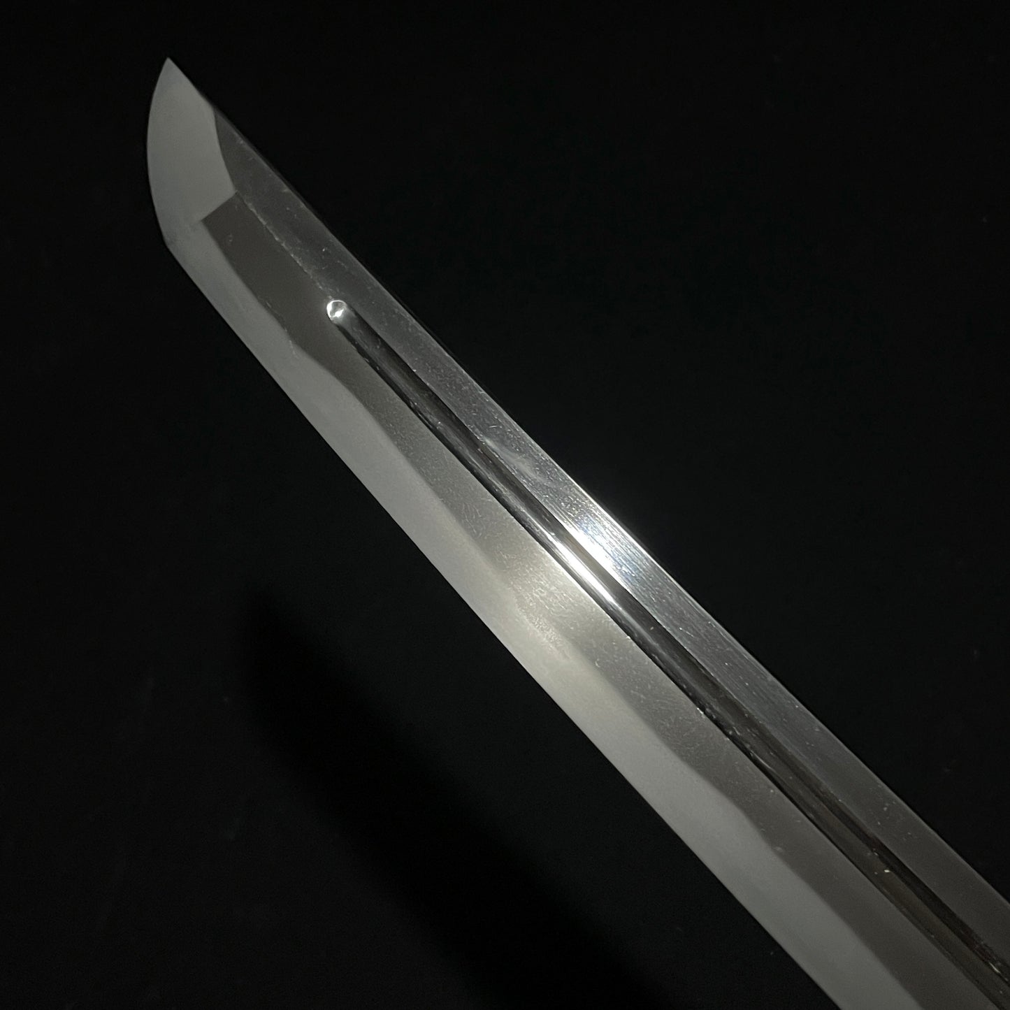 Kunitoshi 国俦 Very Wide Wakizashi, Bonji Horimono 梵字彫物, Edo period, NBTHK Certificate
