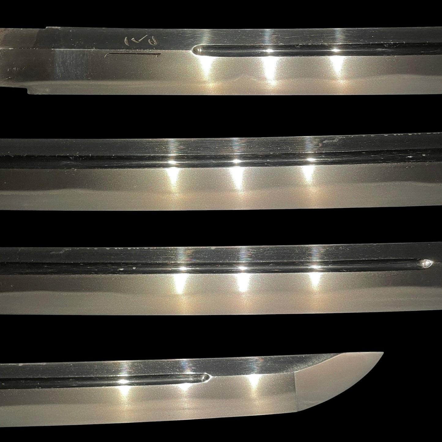 Kunitoshi 国俦 Very Wide Wakizashi, Bonji Horimono 梵字彫物, Edo period, NBTHK Certificate