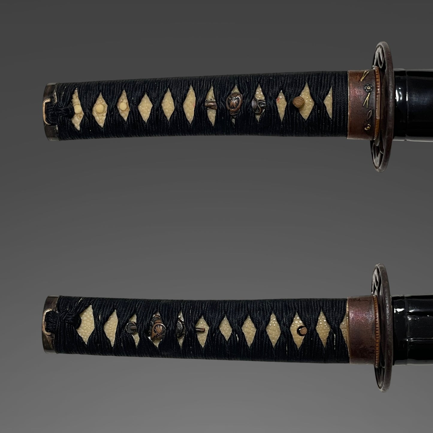 Straight Wakizashi, Ginkgo Tsuba 銀杏鍔, Edo period mumei
