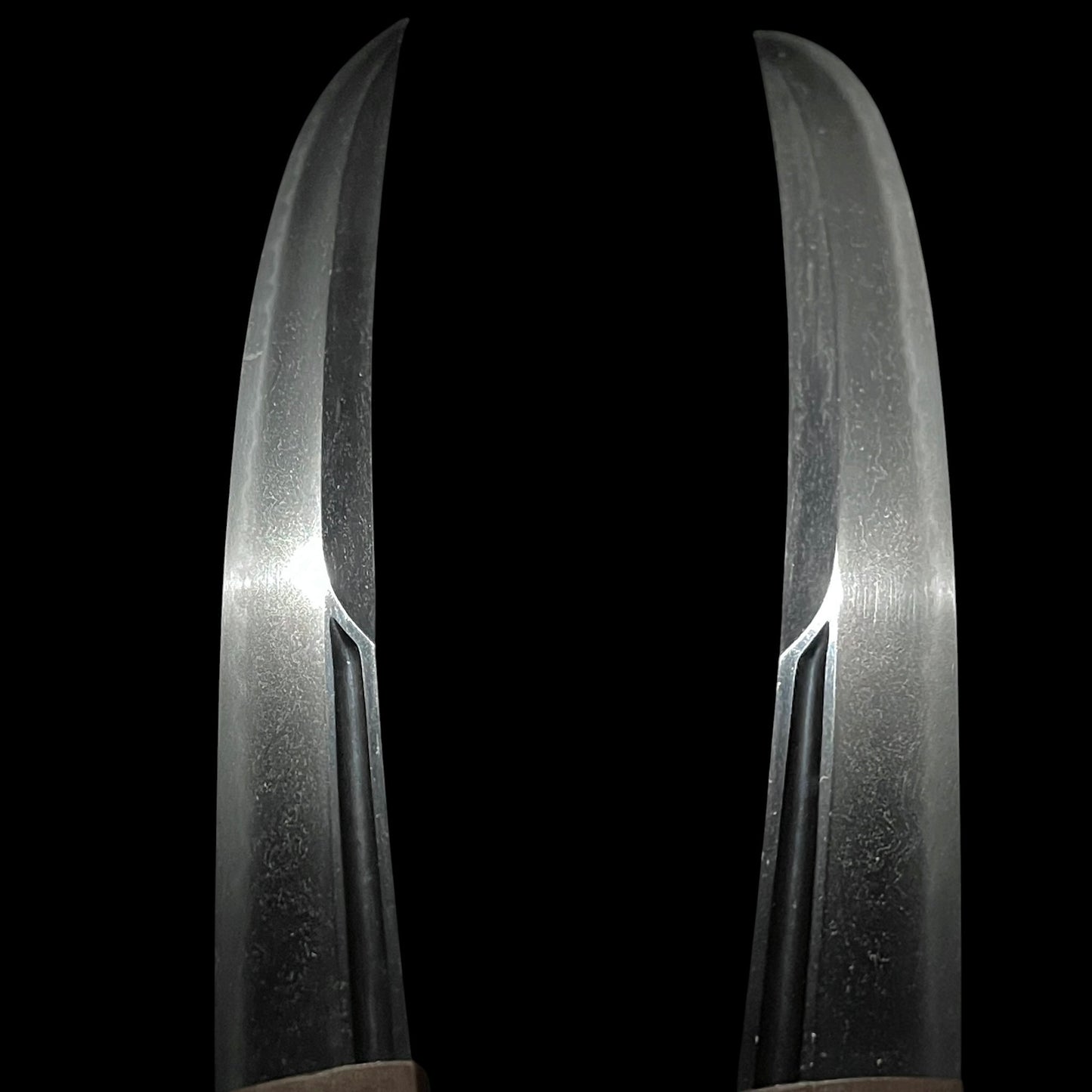 Heavy NAGINATA-NAOSHI 薙刀直し Wakizashi, Rugged blade, Muromachi period mumei