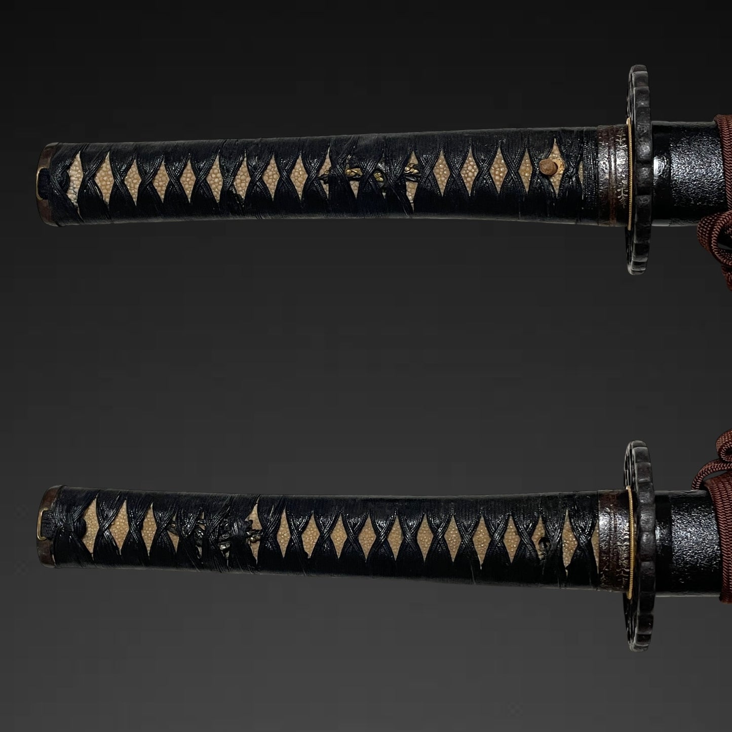 NANBOKUCHO Period, Chiyozuru 千代鶴 KATANA, Rai School, NBTHK Certificate, with Shirasaya