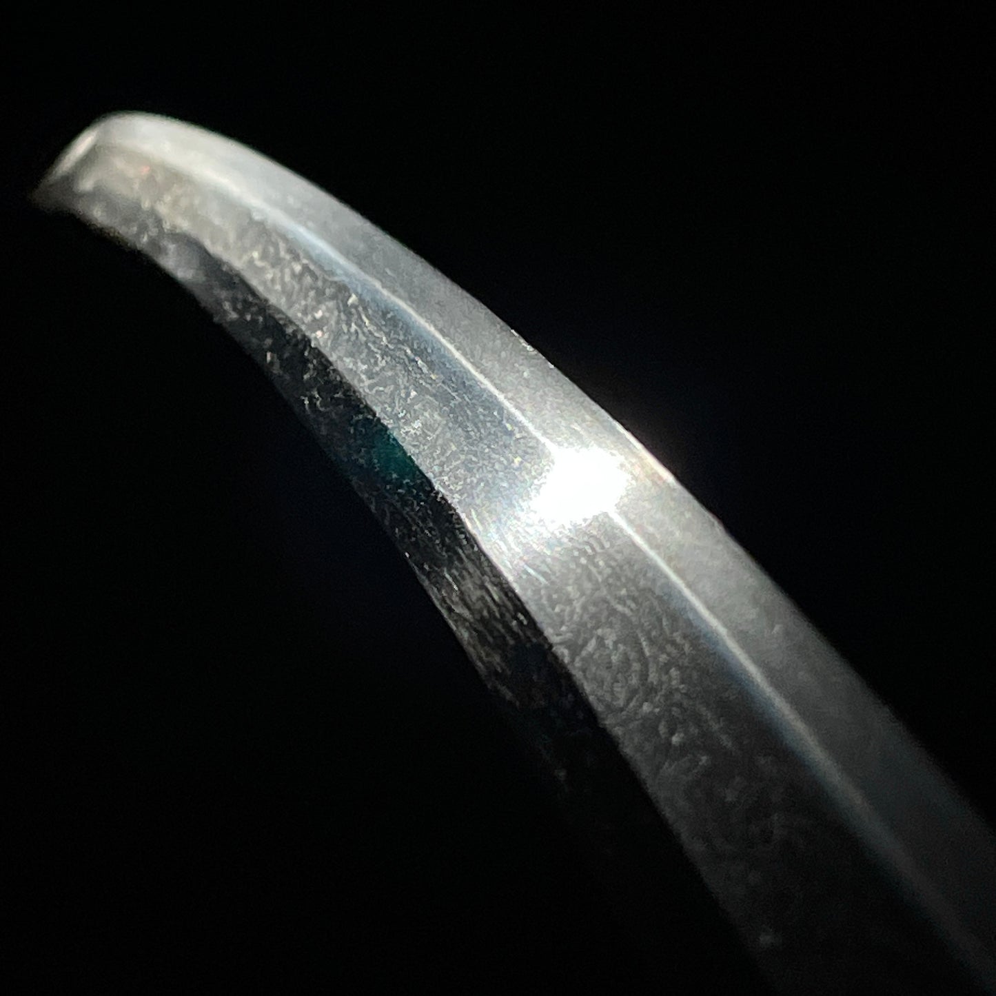 Bishuosafune Tadamitsu 備州長船忠光 signed Long Wakizashi, Late Muromachi period