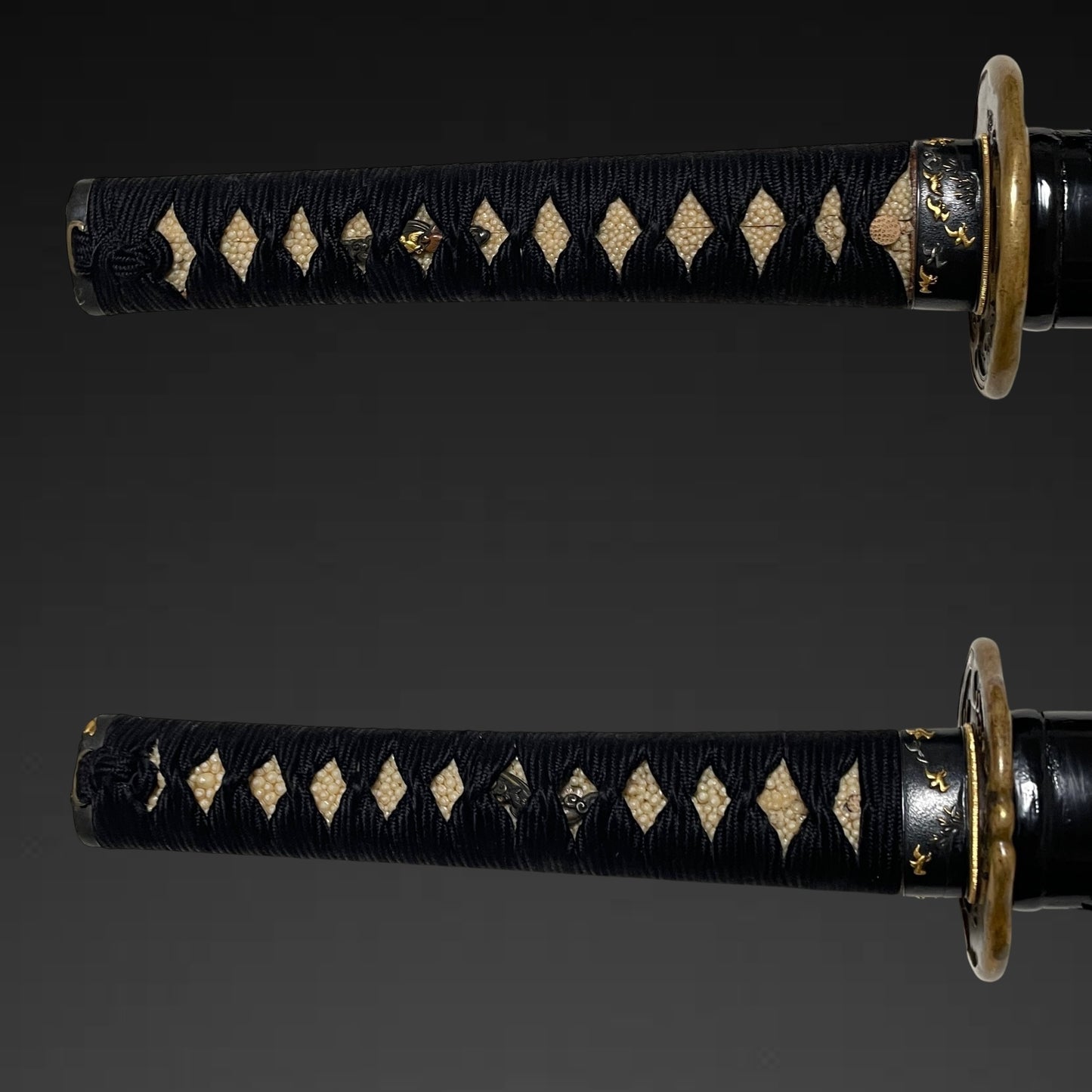 TOKUBETSU HOZON KATANA, Harimadaijo Fujiwara Shigetaka 播磨大掾藤原重髙 signed, Early Edo period