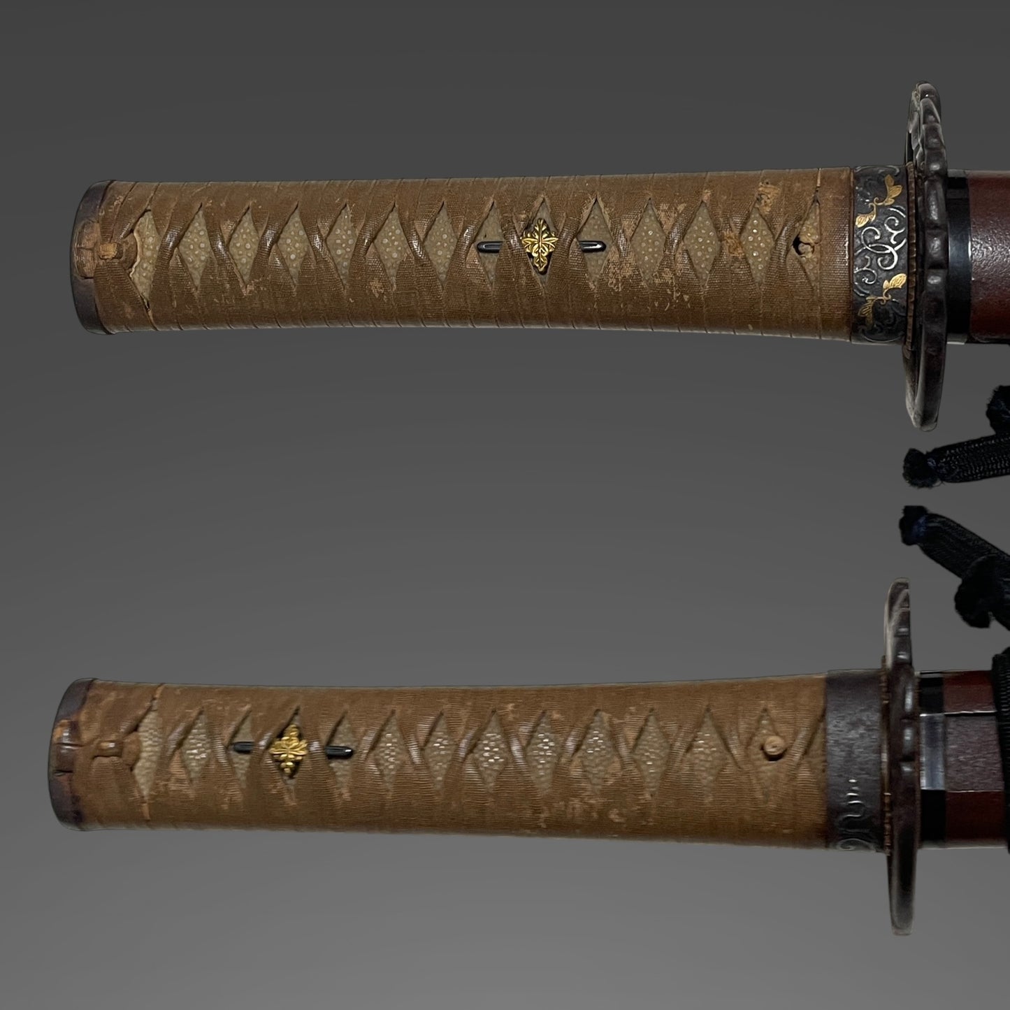 Ookissaki 大切先 Long Wakizashi, Choshuju Yuken 長州住友賢 signed Tsuba, Early Edo period mumei