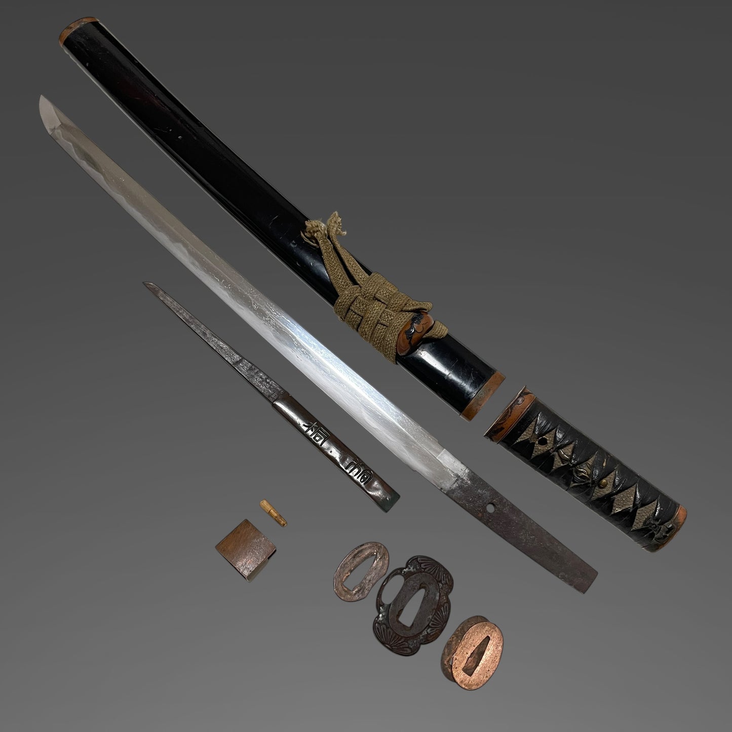 Copper Fittings TANTO, Kanji 漢字 Kozuka, Homarekizu 誉傷, Edo period mumei