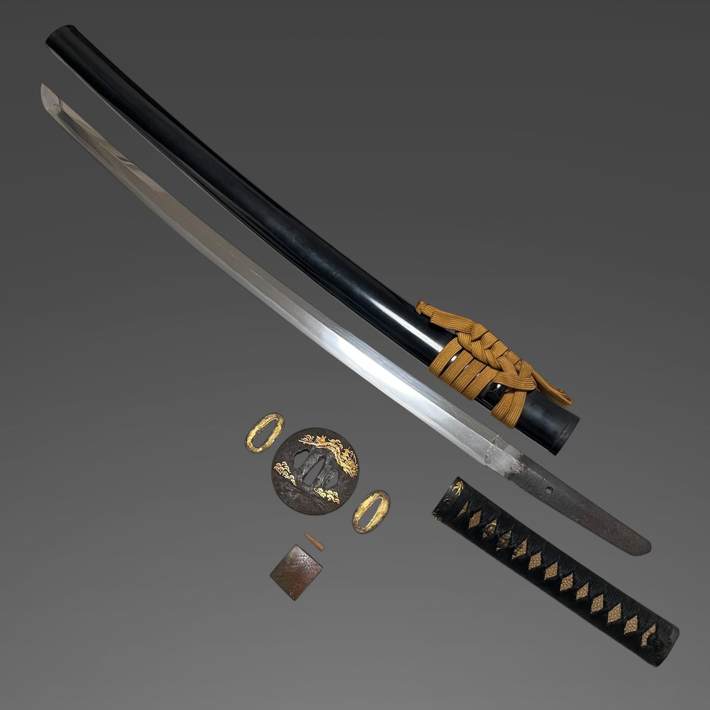 Long Wakizashi with Shakudo Bird Fuchikashira and Gold inaly Tsuba, Edo period mumei