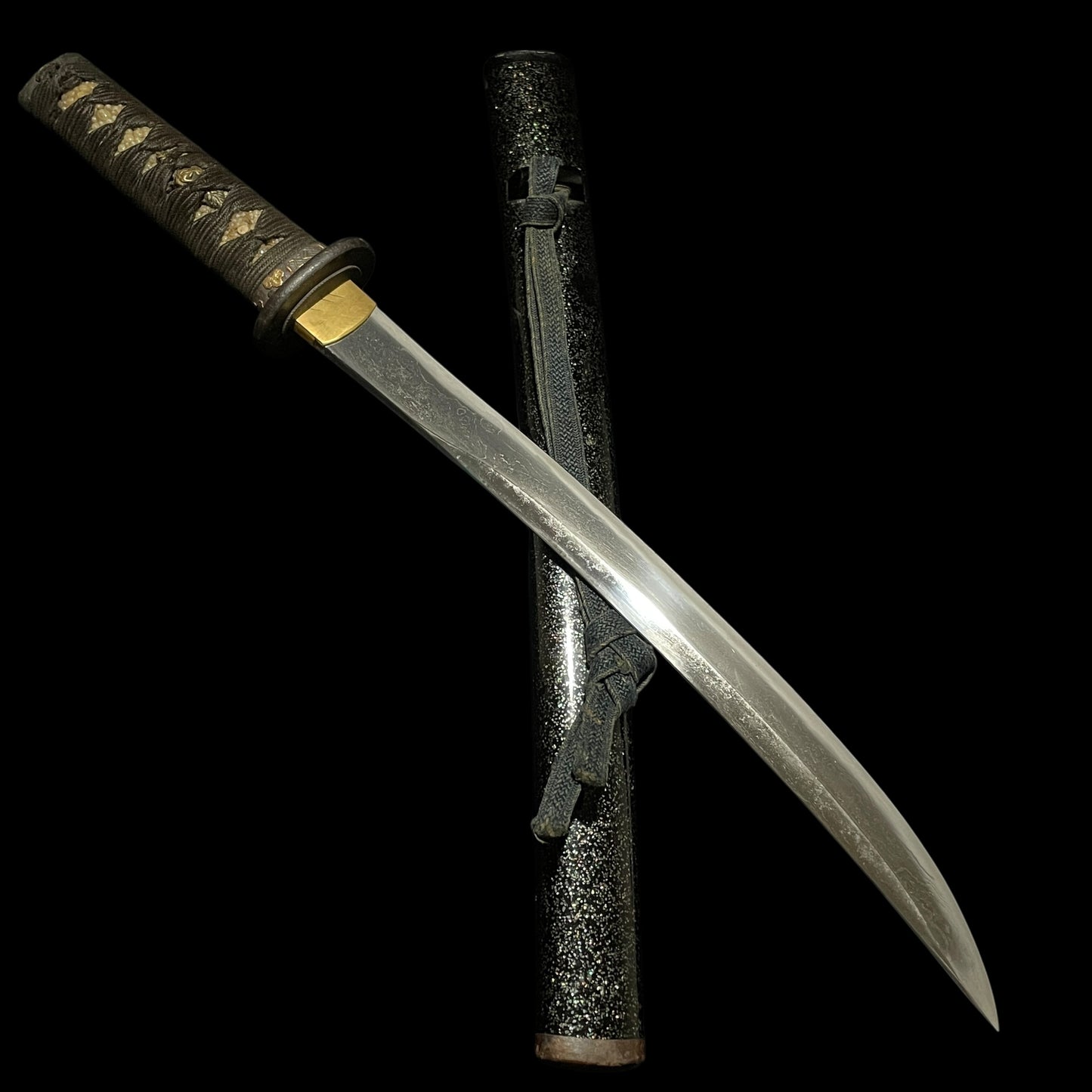 Unokubi-Zukuri 鵜首造 Wakizashi, Gourd Fuchi, Muromachi period mumei