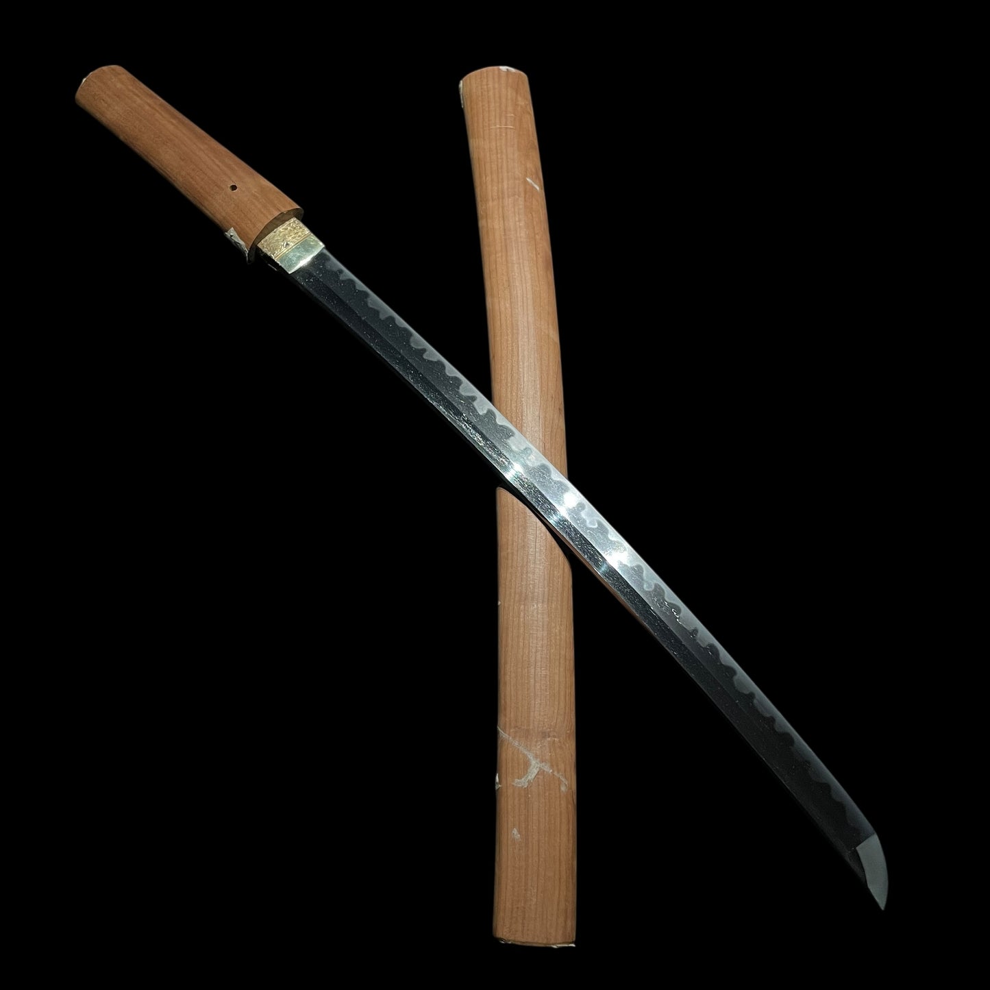 Amazing Gunome-Choji Hamon 互目丁子刃文, Ujifusa 氏房 signed WAKIZASHI, Edo period