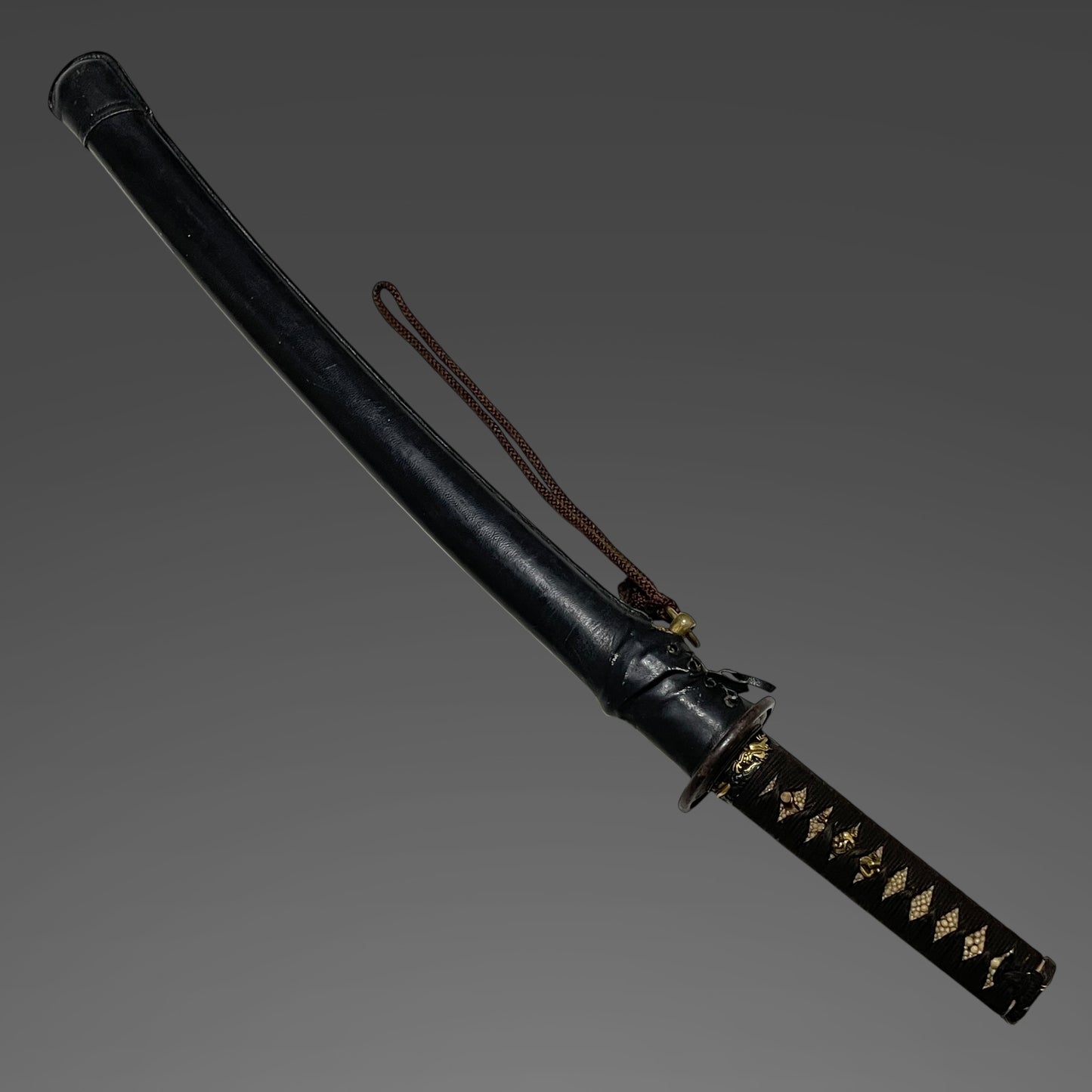 Short Navy GUNTO For Crew 搭乗員用短寸海軍刀, Dragon Fuchikashira, Heianjoju Kunitake signed