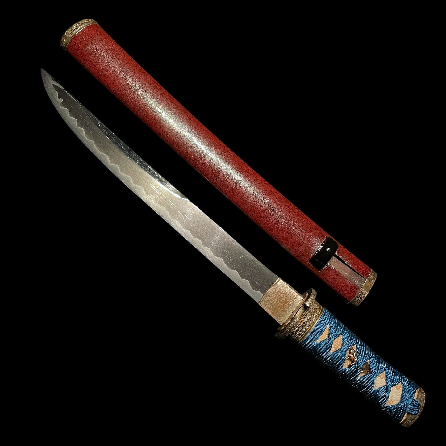 Matsushiro Koshirae 松代拵 Red TANTO, Brass Fittings 真鍮一作金具, Edo period mumei
