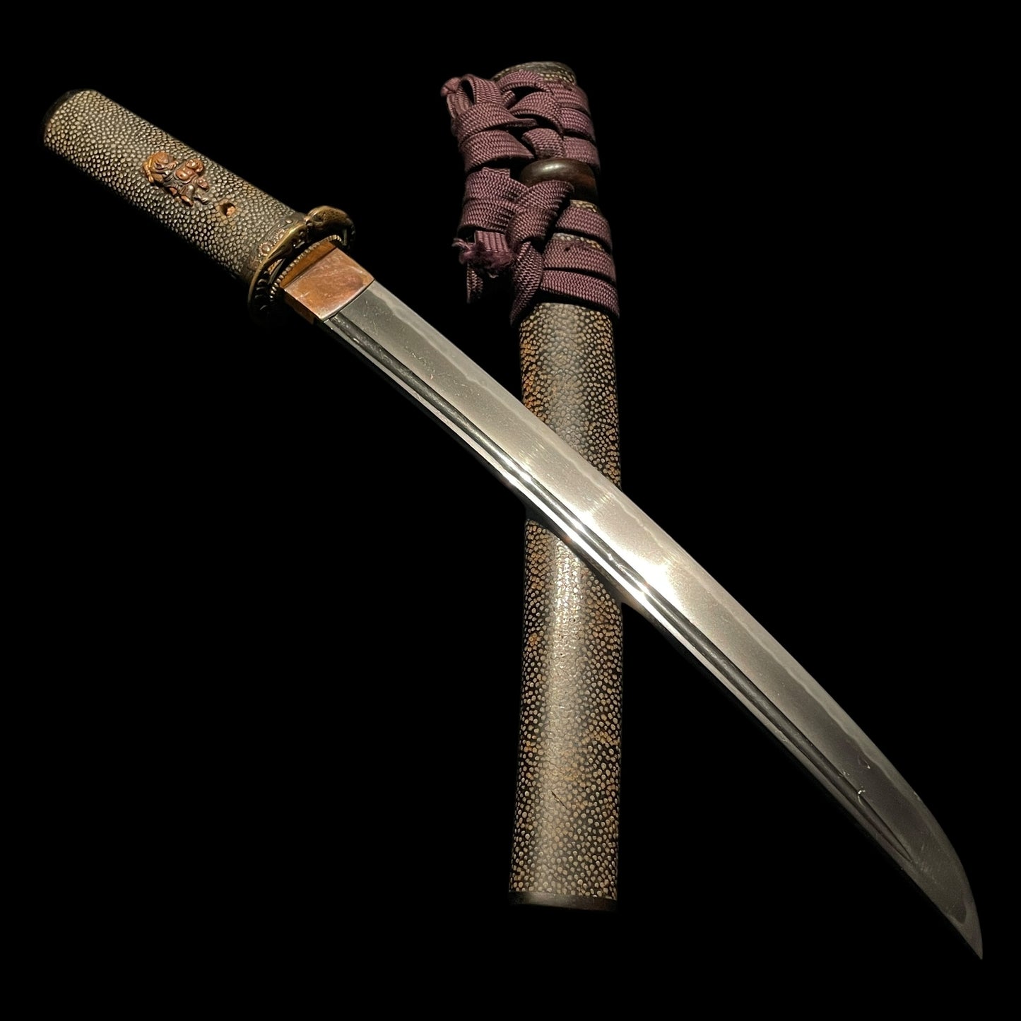 Rayskin Koshirae 鮫皮研出拵, Jumyo 壽命 Wakizashi, Muromachi period, with Shirasaya