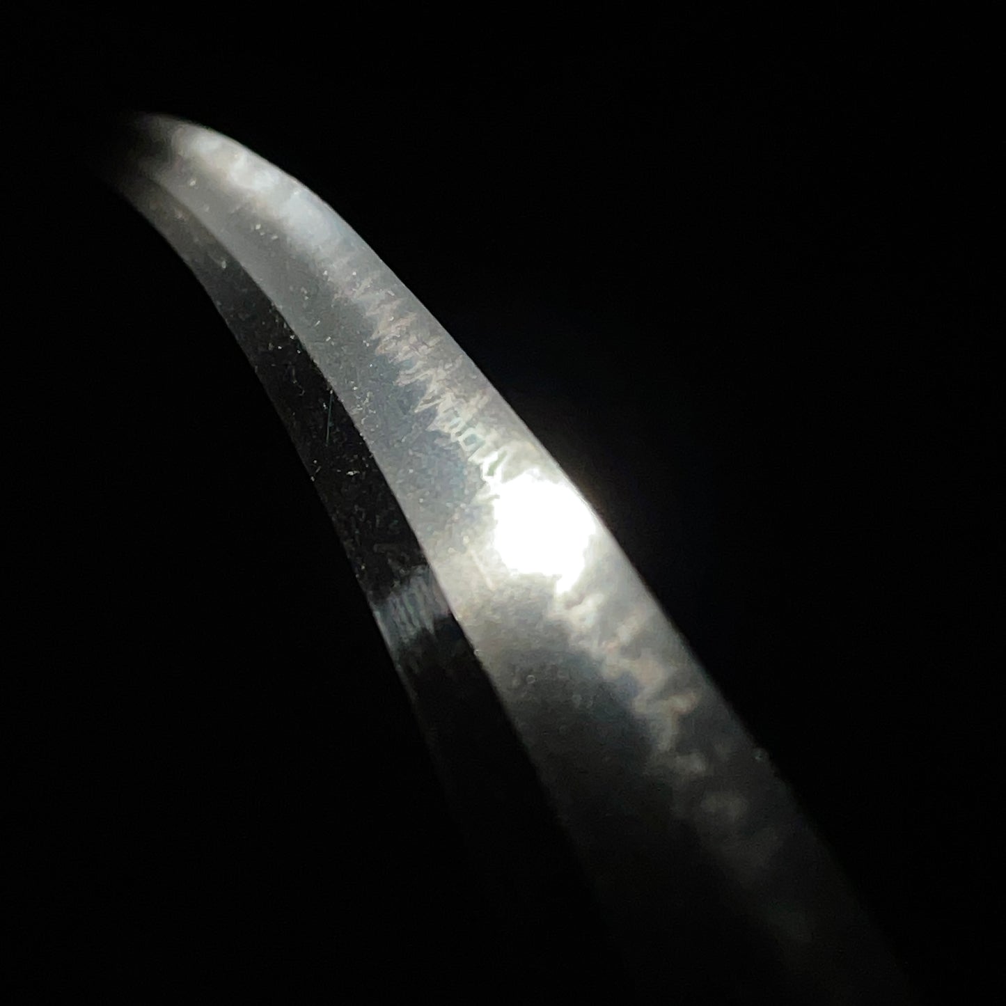 Gunome-Hamon 互の目刃文 Long WAKIZASHI, 十三 signed, Late Muromachi period