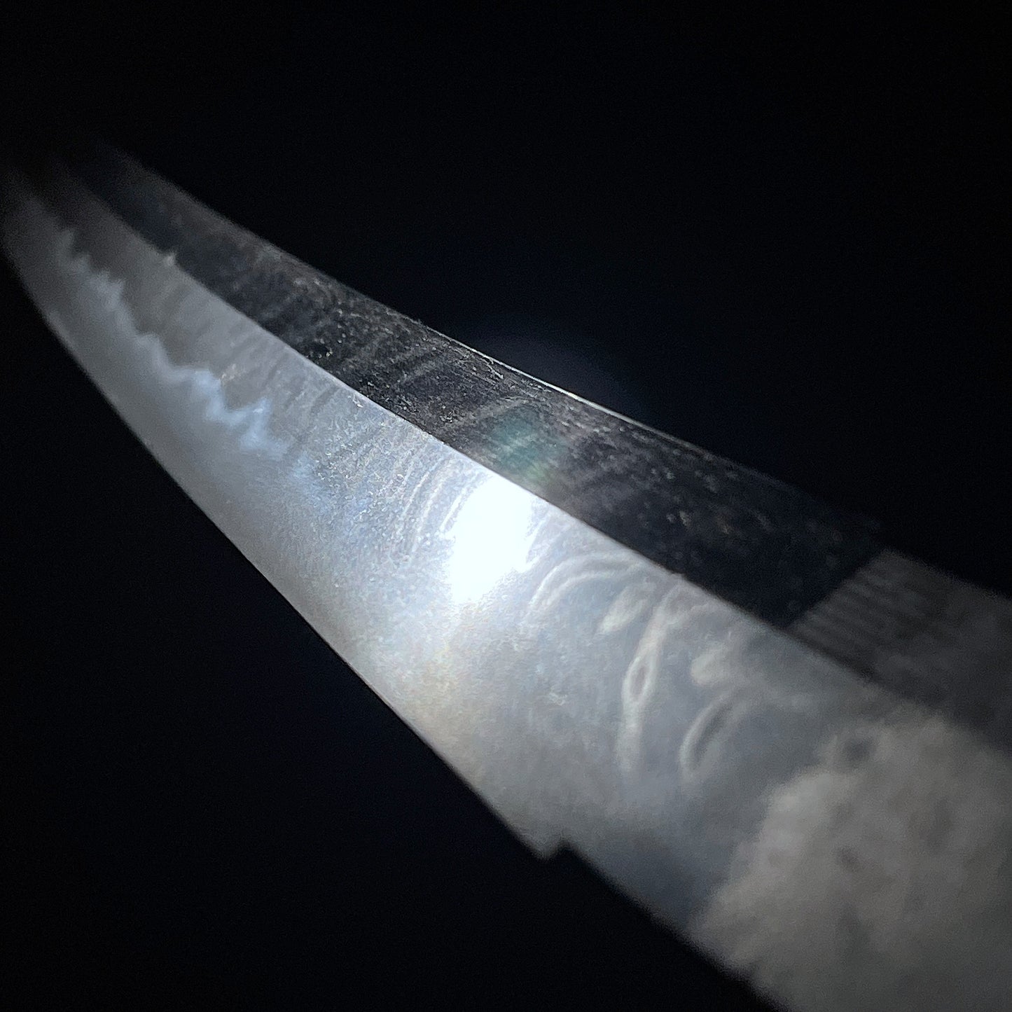 HITATSURA 皆焼 Wakizashi, Gisuke 義助 signed, Wide and Thick Blade, Edo period