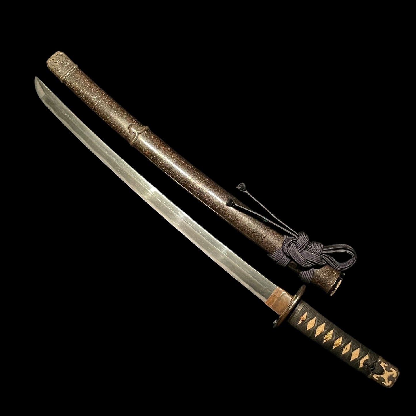 Ichiryu Tomoyoshi 一柳友善 signed Fuchi, Handachi-Koshirae 半太刀拵 Wakizashi, Edo period mumei