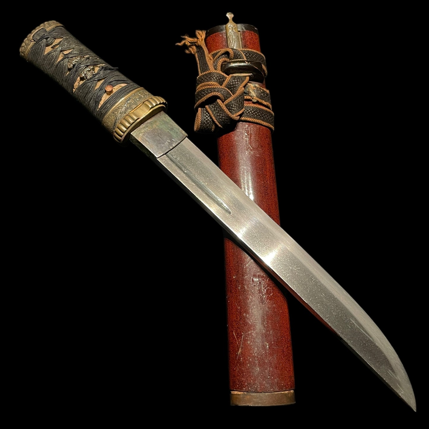 Red Matsushiro Koshirae Tanto, 松代拵短刀, with Kozuka and Kogai, Edo period mumei