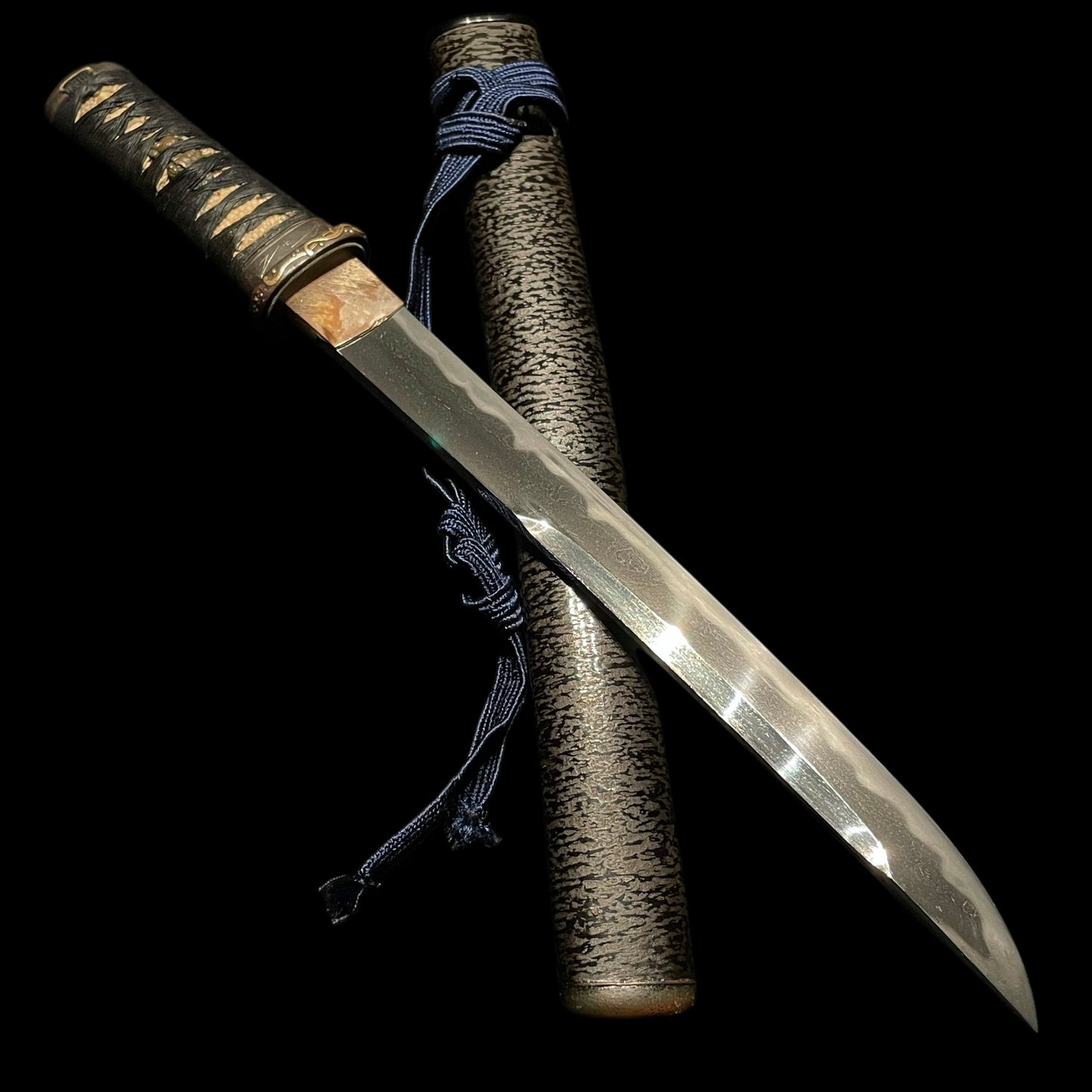 Unokubi-Zukuri 鵜首造 Heavy TANTO with Kozuka, Edo period mumei