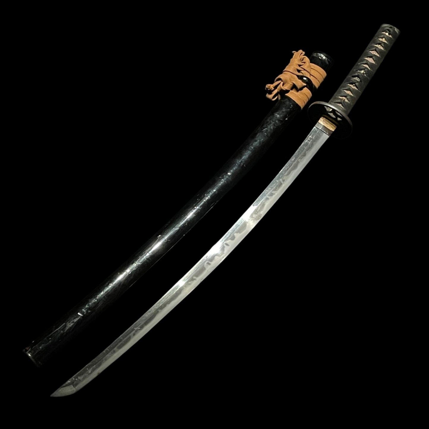 Midareba 乱刃 Long WAKIZASHI, Echizenju Shimosaka 越前住下坂 signed, Edo period