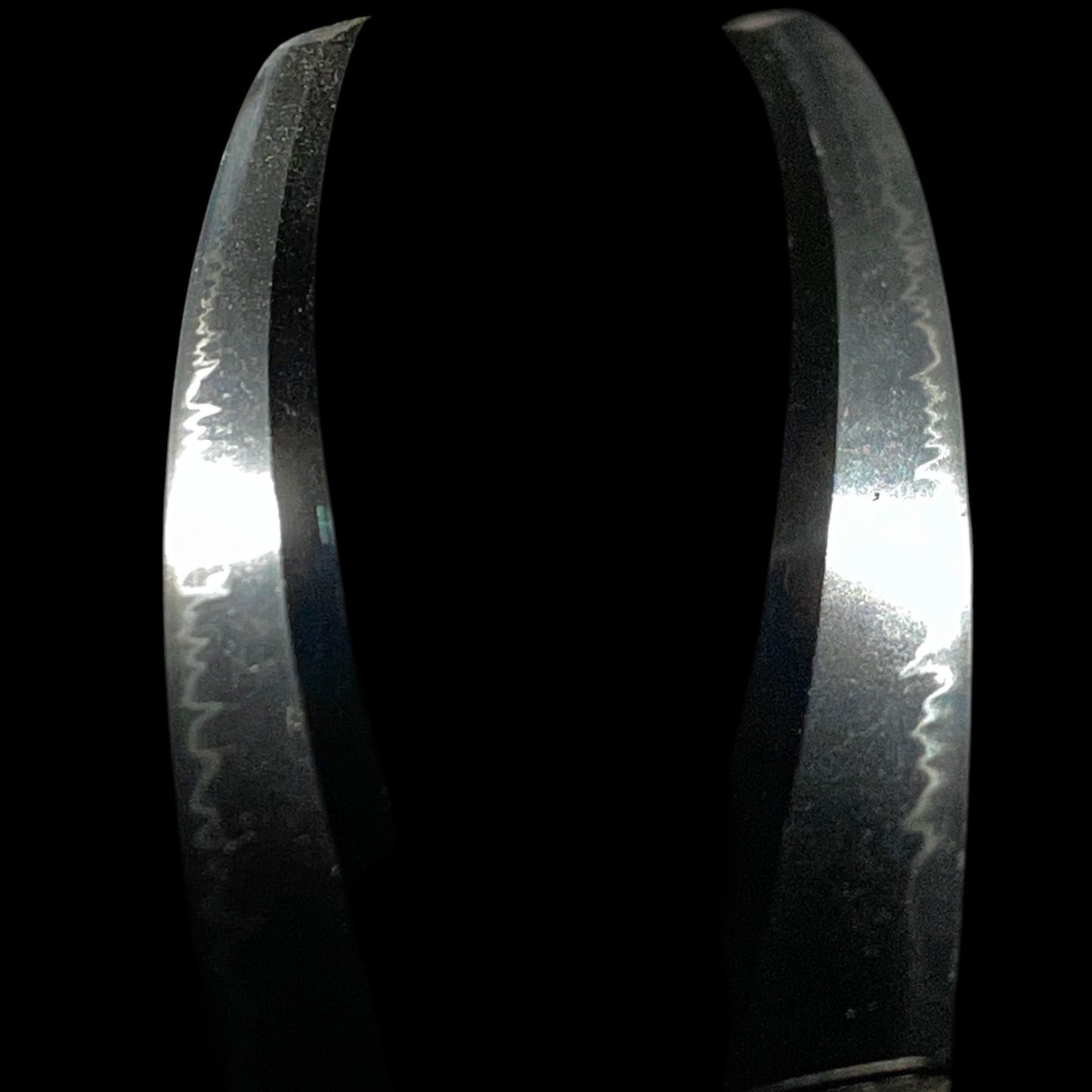Shinanokami Nobuyoshi 信濃守信吉 signed Long Wakizashi, Edo period