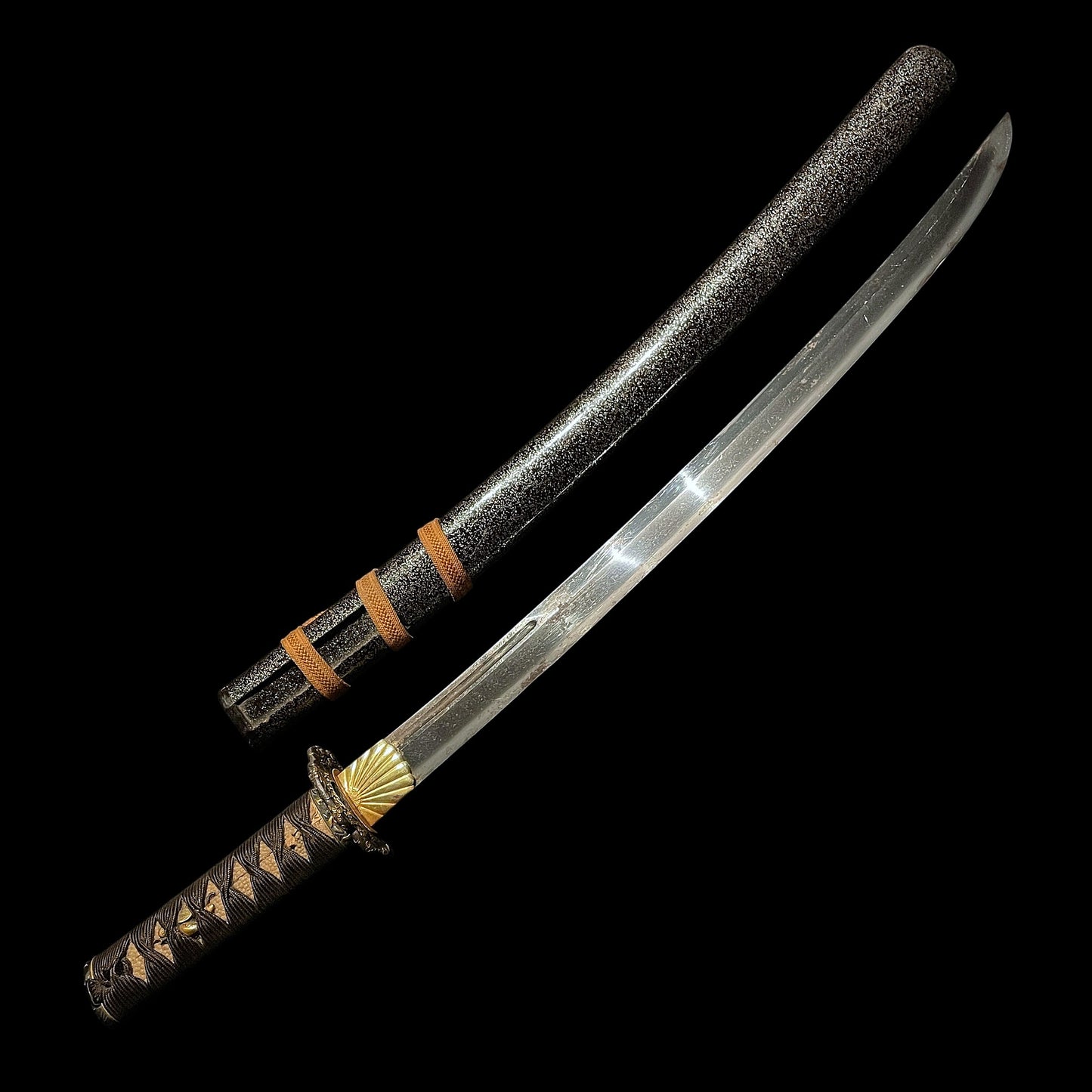 Naginata Naoshi 薙刀直し Wakizashi, Hizenkokuju Tadayoshi 肥前國住忠吉 signed, Mino Fittings