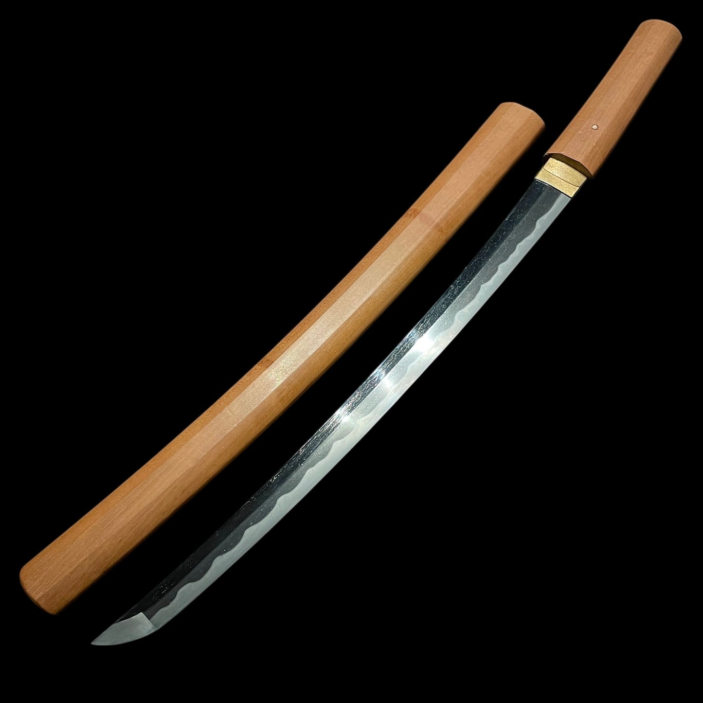 Bishuosafune Sukesada 備州長船祐定 signed Wakizashi, Wide Blade, Late Muromachi period