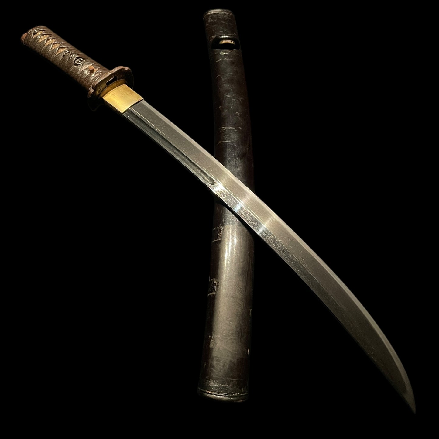 Naginata-Naoshi 薙刀直し Wakizashi, Signed Tsuba, Muromachi period mumei