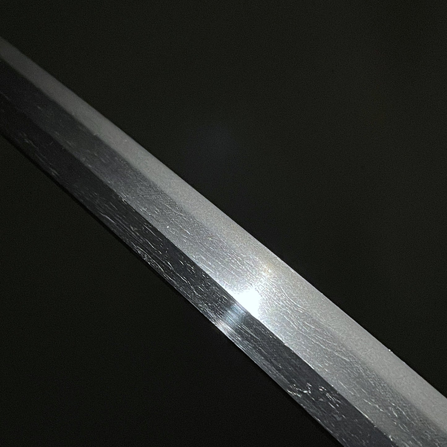 Masamehada 柾目肌 Long Wakizashi, Yamato School, Muromahi period mumei