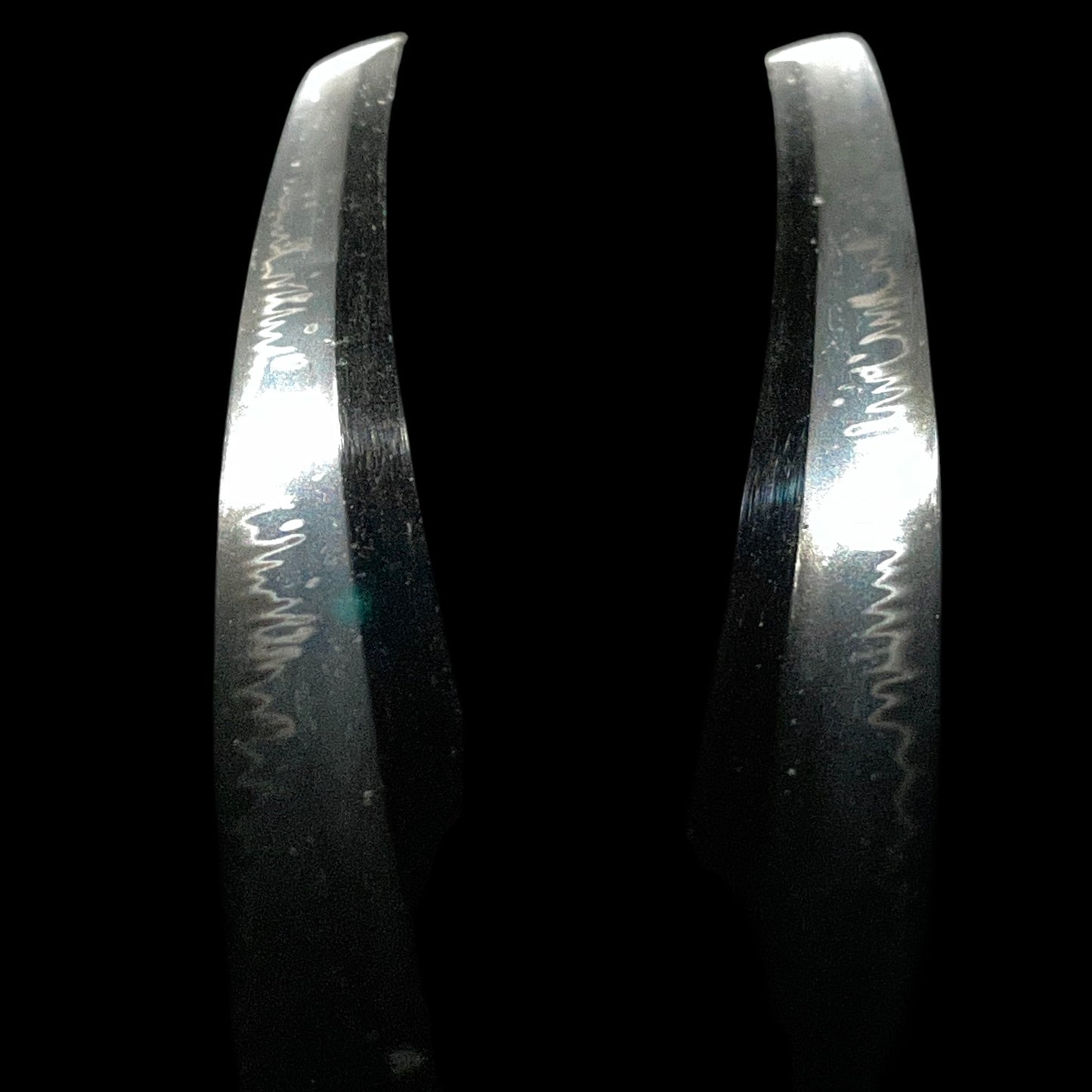 Amazing Hamon Wakizashi, Wide and Thick Blade, Edo period mumei