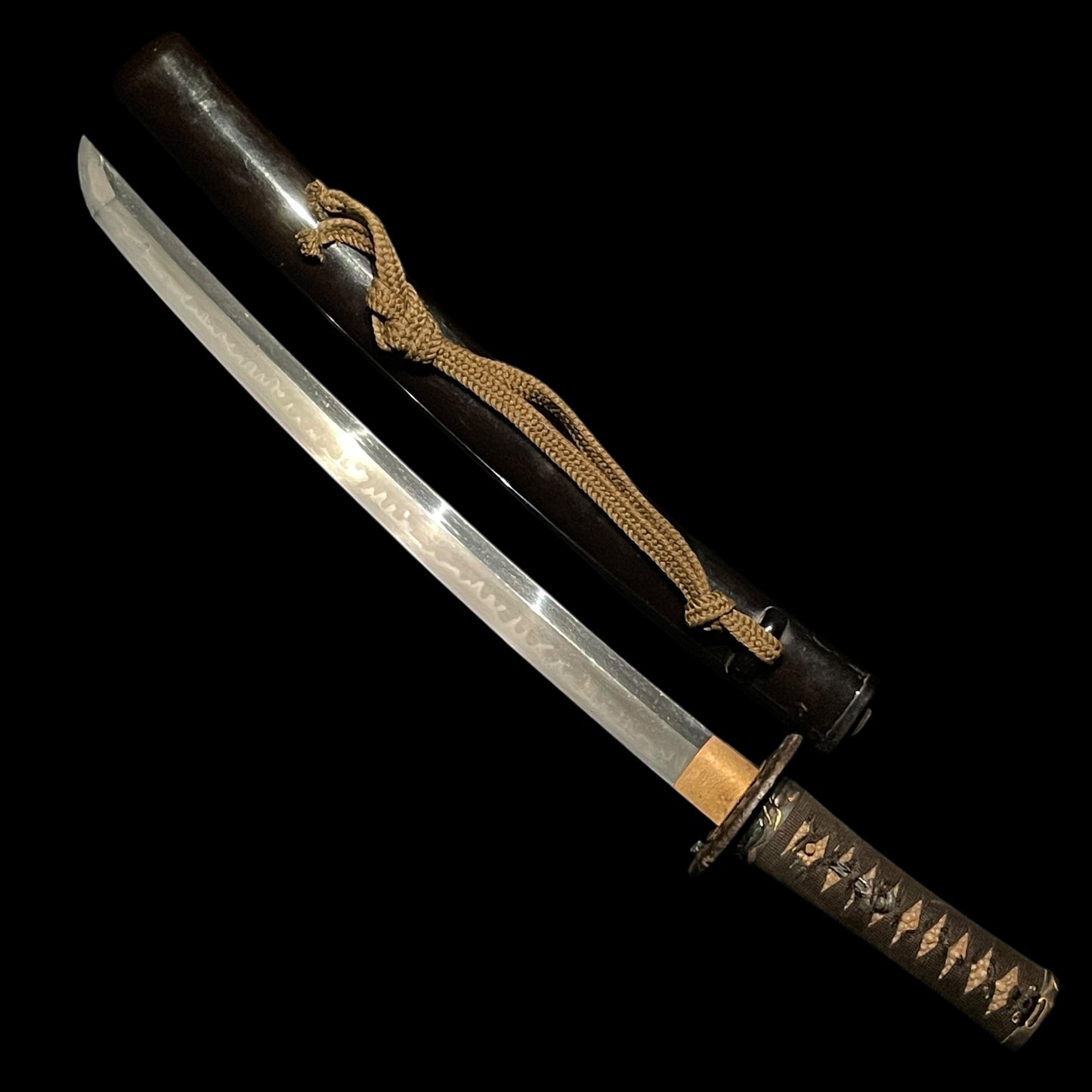 Fish and shellfish Fittings, Amazing Hamon Wakizashi, Edo period mumei