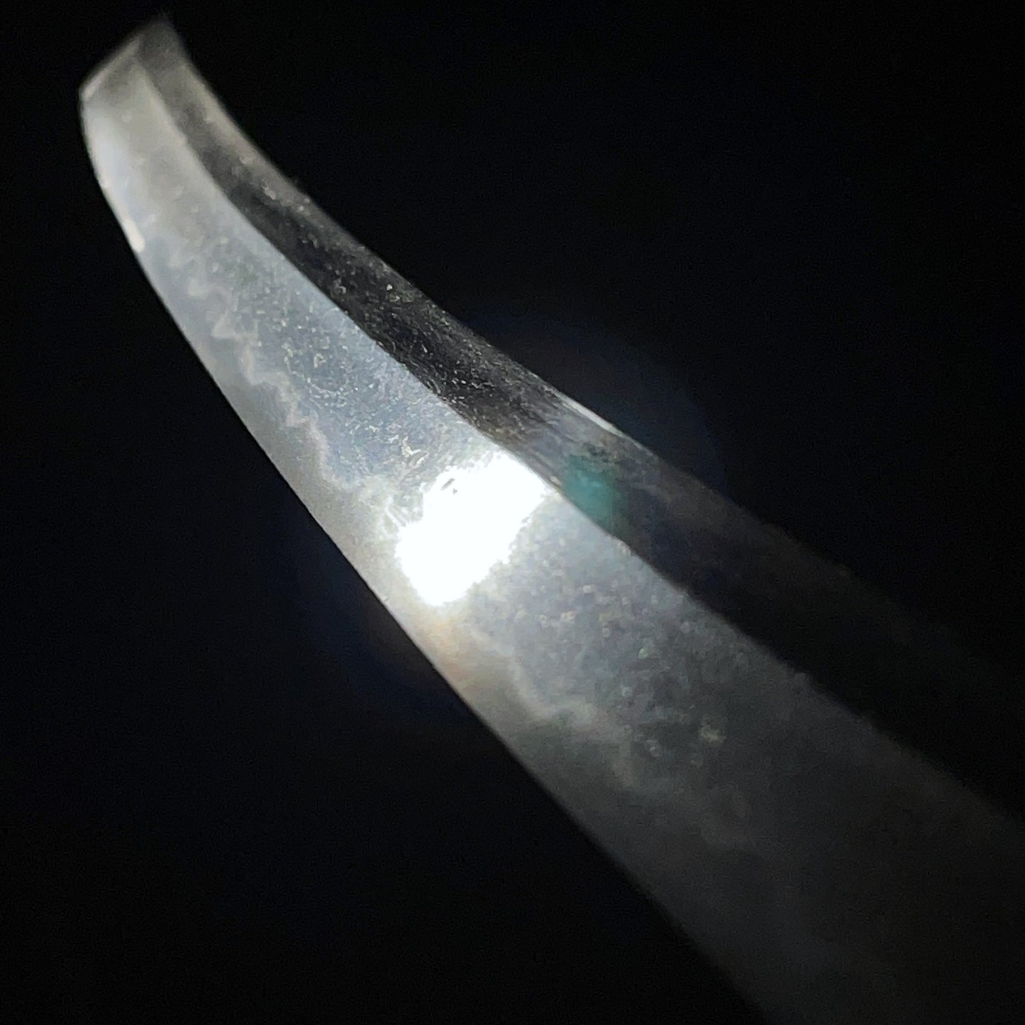 AOIMON 葵紋 Shinanokami Nobuyoshi 信濃守信吉 signed WAKIZASHI, Early Edo period