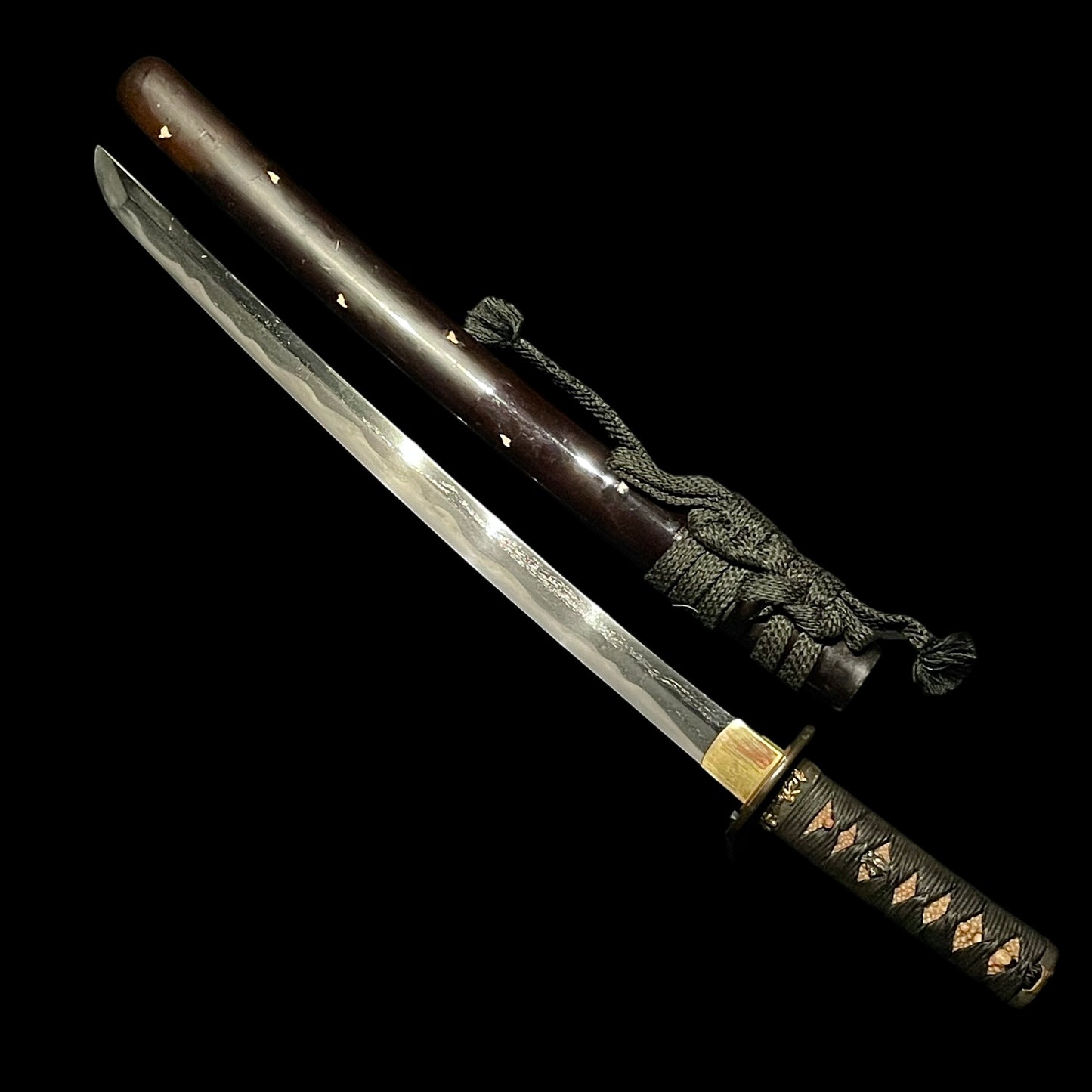 Hishuju Hironaga 肥州住廣長 signed Wakizashi, Ishimochiishi Saya 石首魚石鞘, Edo period