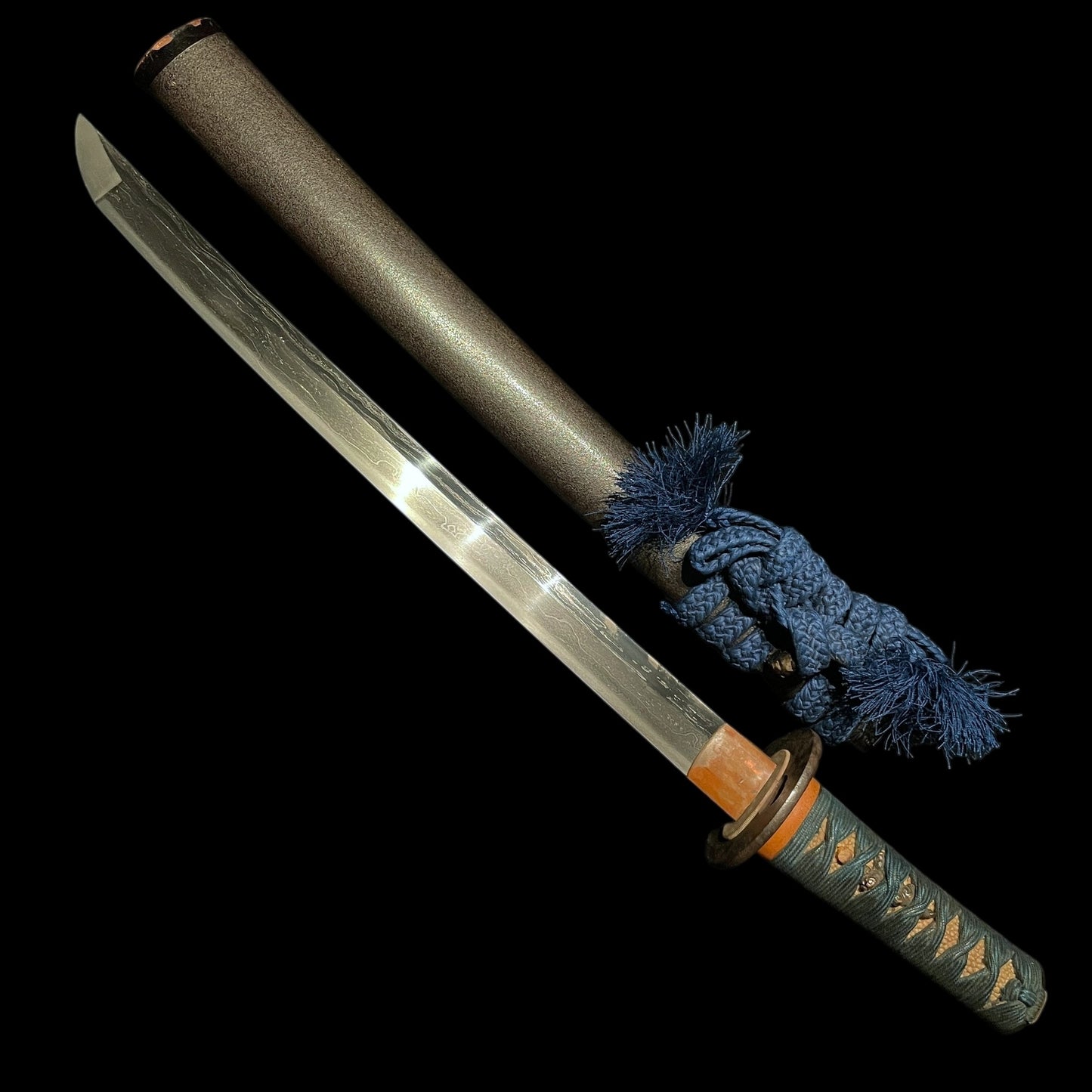 Oomasamehada 大柾目肌 Wakizashi with Kozuka, Edo period mumei