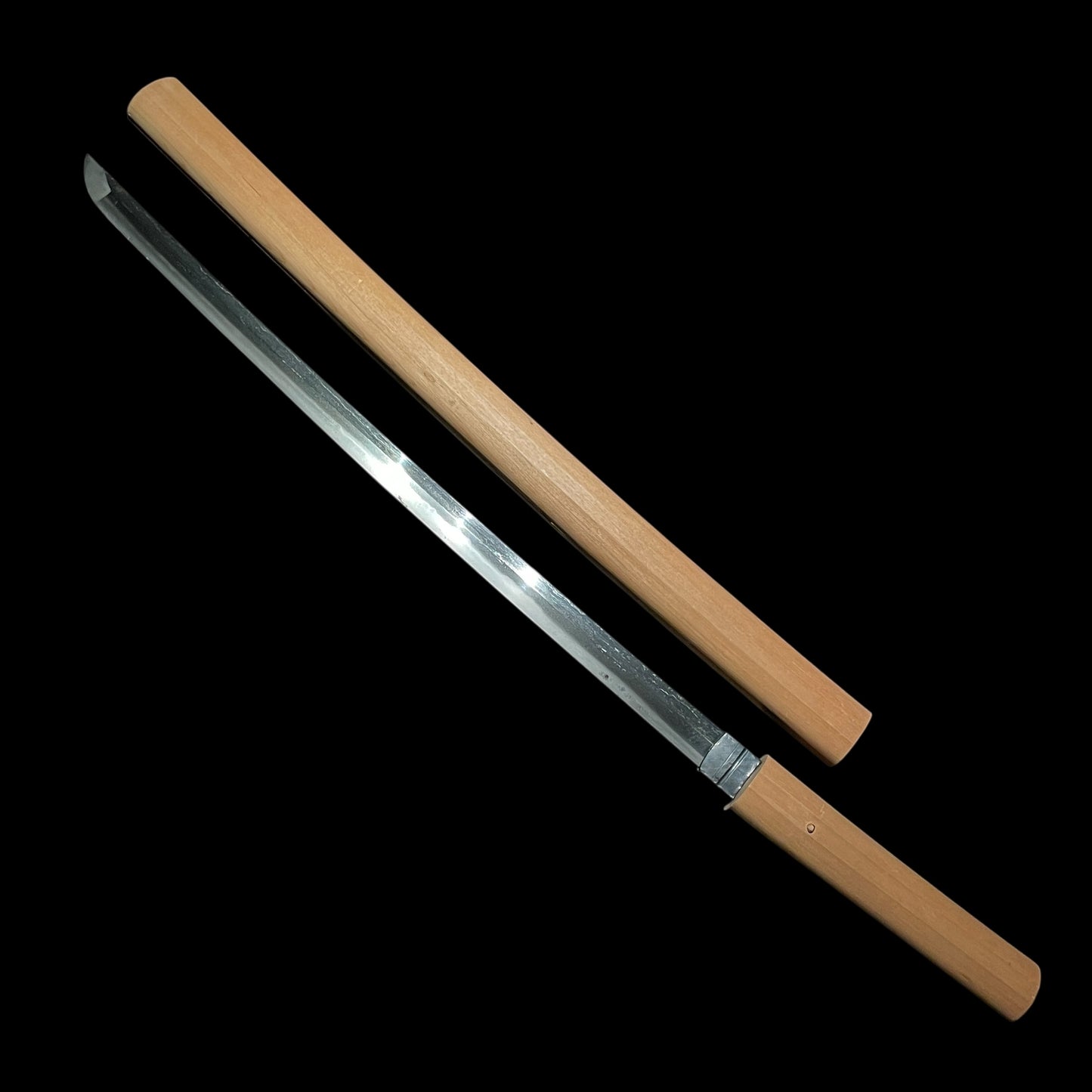 KIKUMON 菊紋 Chrysanthemum crest Long WAKIZASHI,  Ominokami Hisamichi 近江守久道 signed