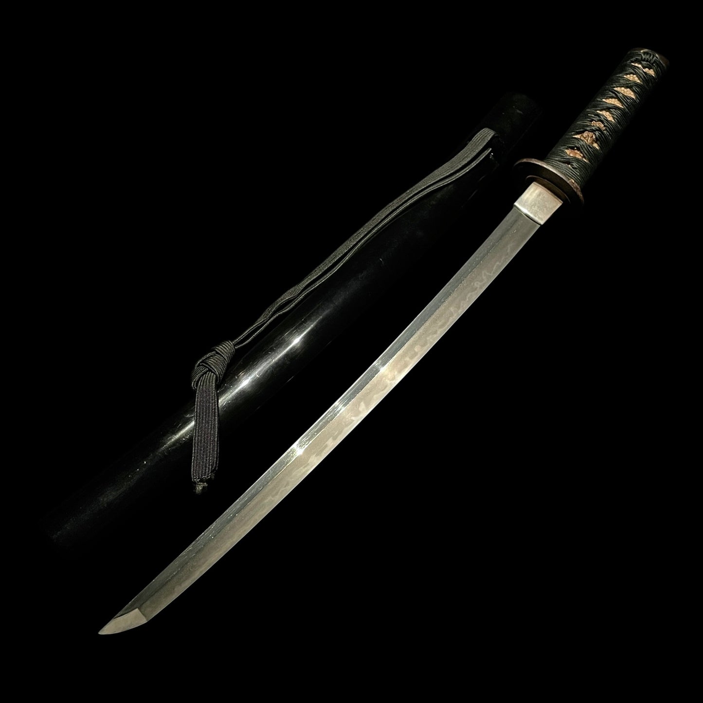 Short Black Wakizashi, Dragon Menuki and Bird Tsuba, Edo period mumei