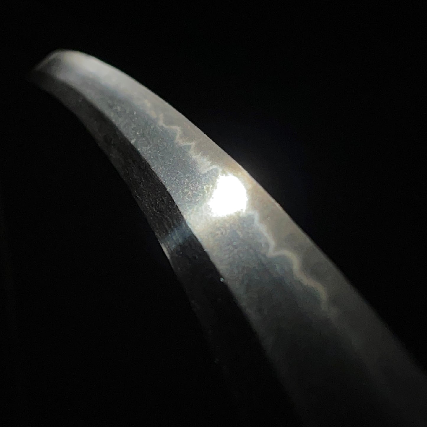 AOIMON 葵紋 Shinanokami Nobuyoshi 信濃守信吉 signed WAKIZASHI, Early Edo period