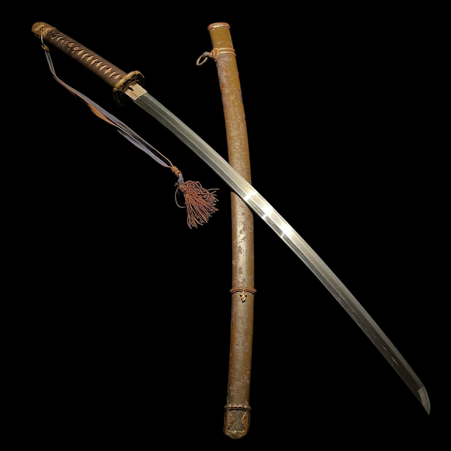 Type98 GUNTO 九八式軍刀, Kuniyasu 国泰 signed, Family crest included, with Tassel