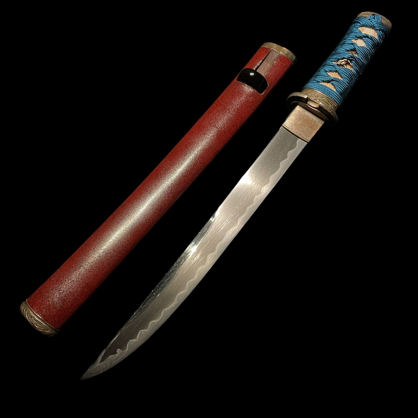 Matsushiro Koshirae 松代拵 Red TANTO, Brass Fittings 真鍮一作金具, Edo period mumei