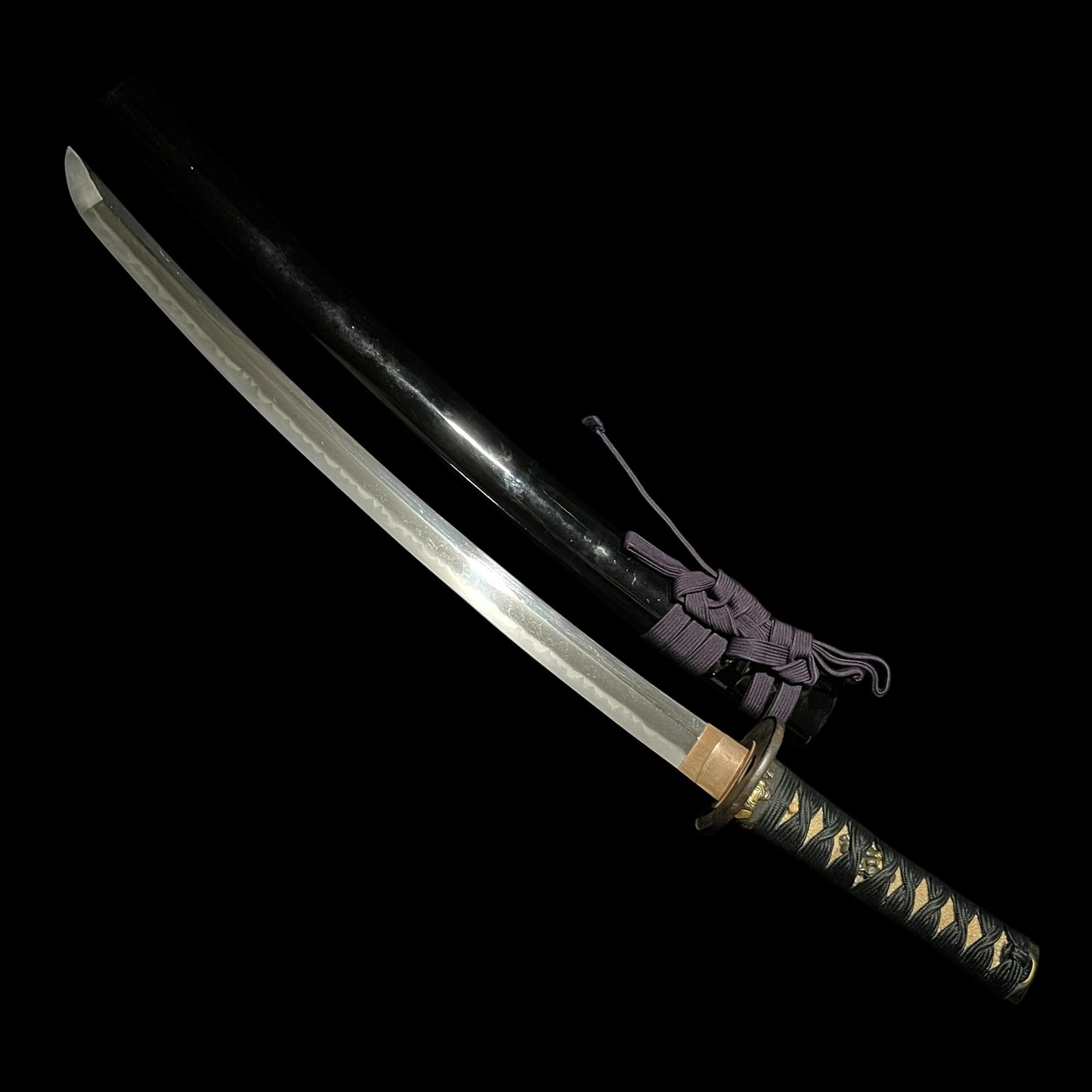 Sanbonsugi-Hamon 三本杉刃文 Wakizashi, Shichifukujin Fittings, Muromachi period mumei