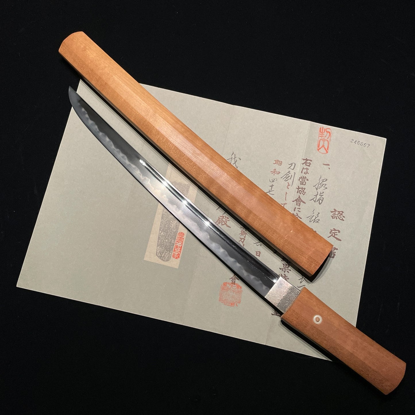 Munekiyo 宗清 signed Sunnobi-Tanto 寸延短刀, Late Edo period, NBTHK Certificate