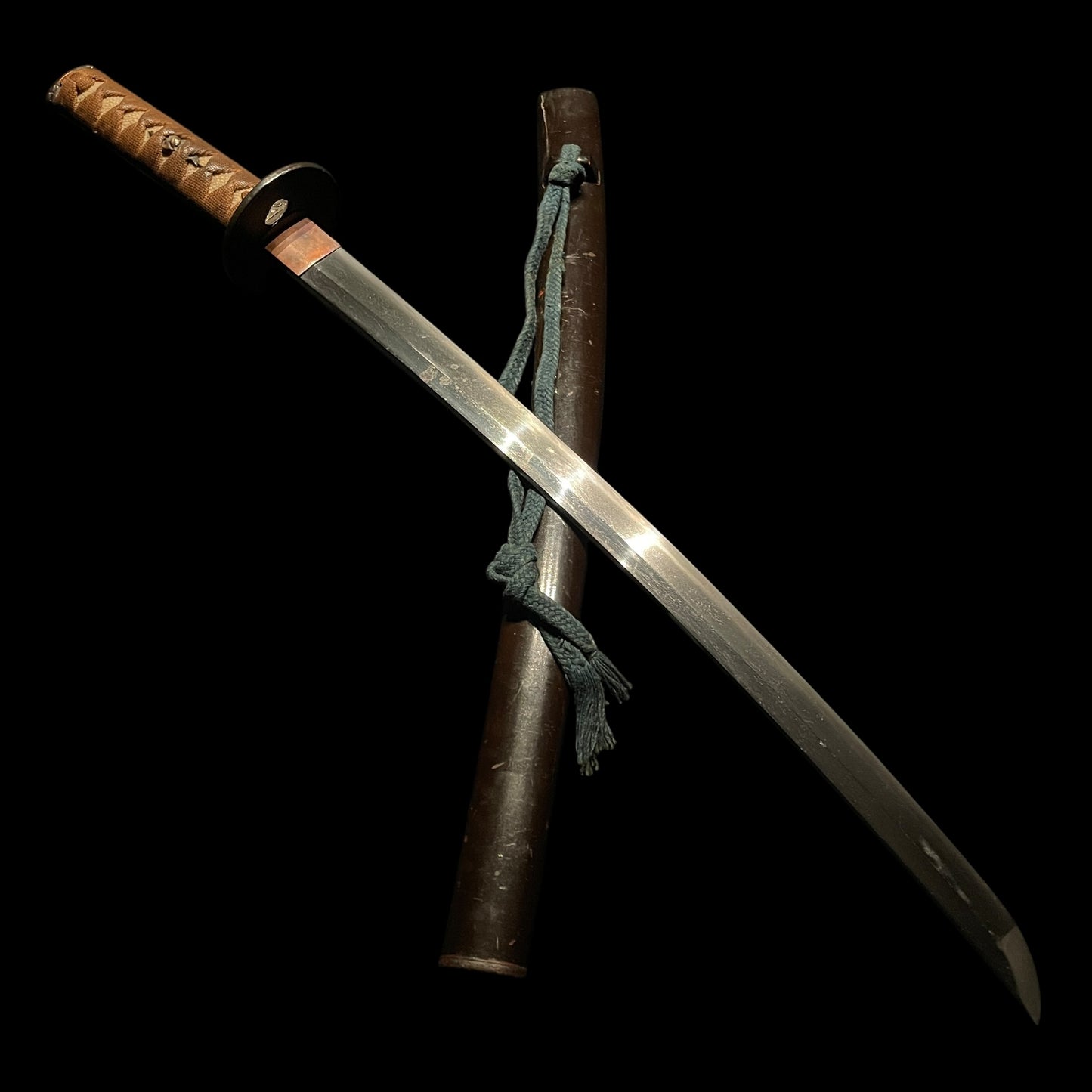Tanbanokami Fujiwara Terukado 丹波守藤原照門 signed Wakizashi, Pine needles Fuchikashira