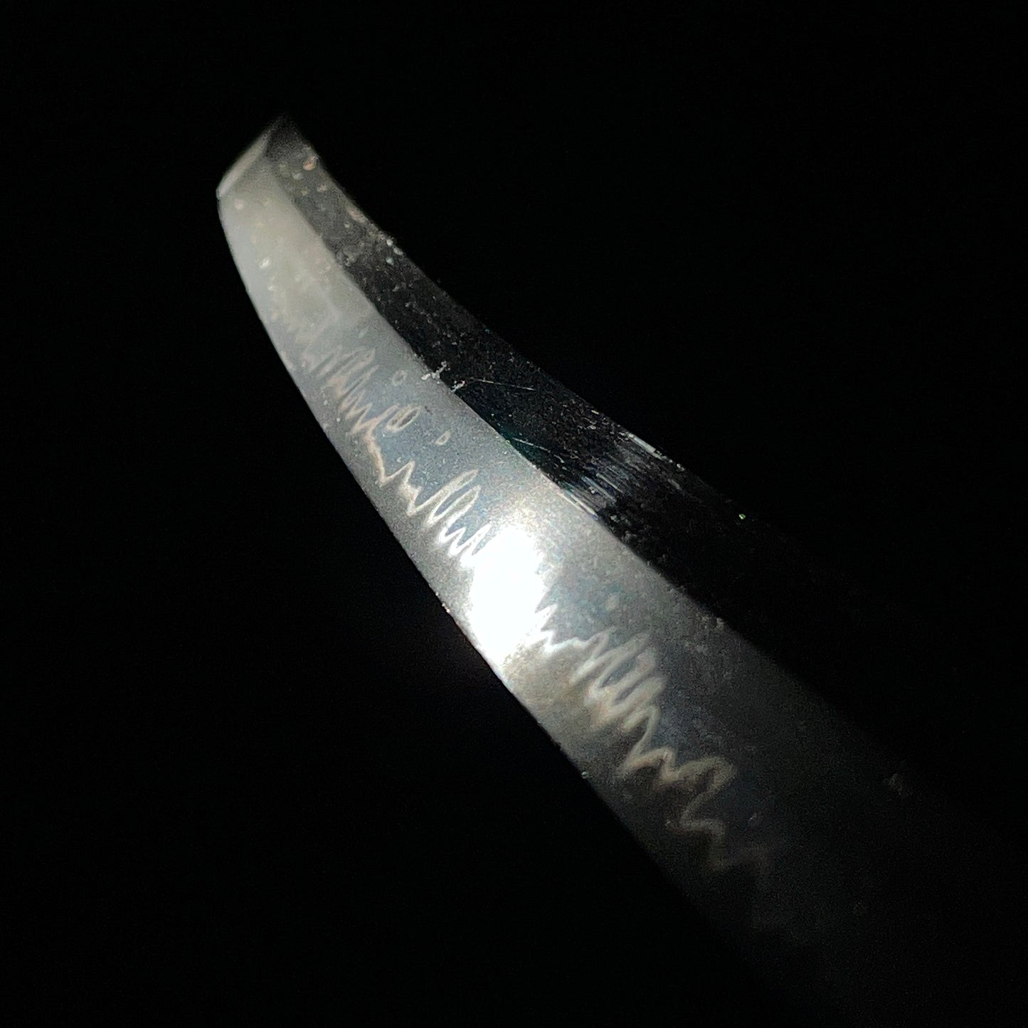 Amazing Hamon Wakizashi, Wide and Thick Blade, Edo period mumei