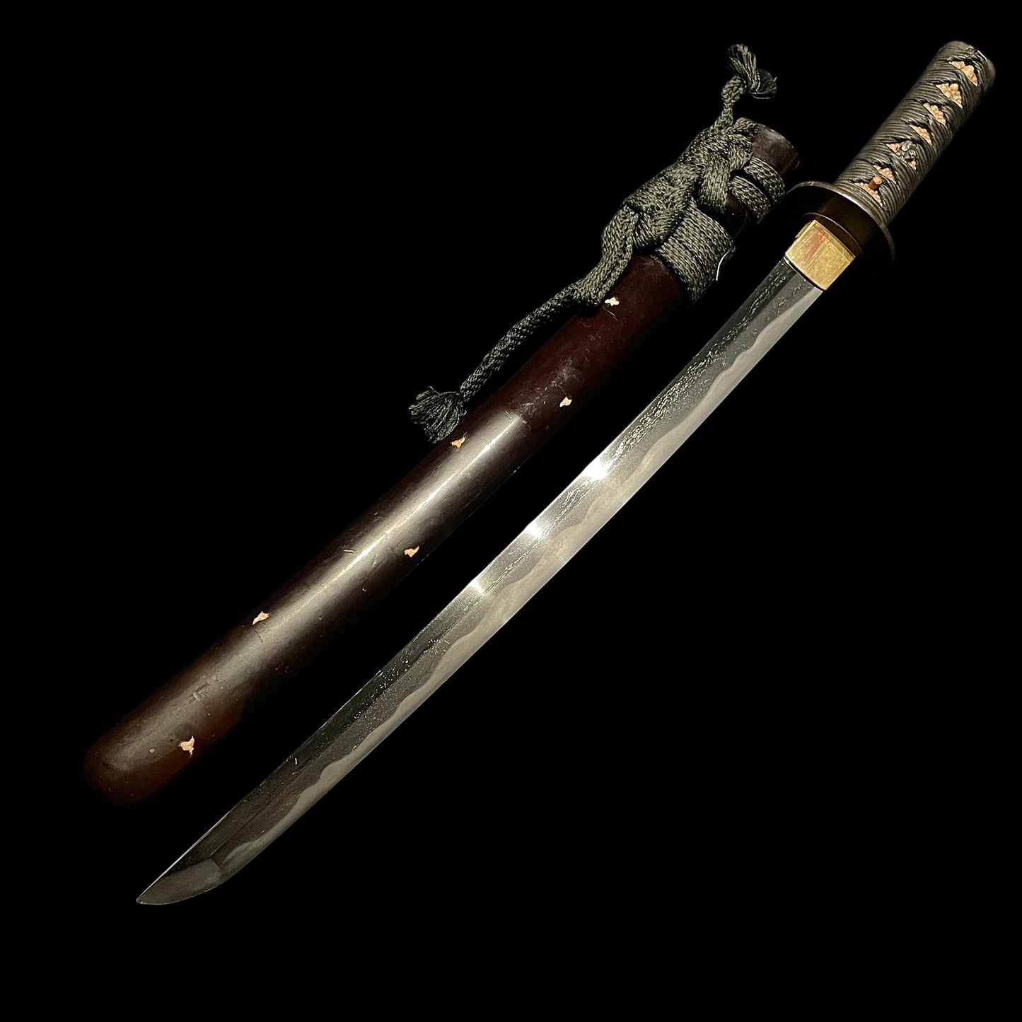 Hishuju Hironaga 肥州住廣長 signed Wakizashi, Ishimochiishi Saya 石首魚石鞘, Edo period