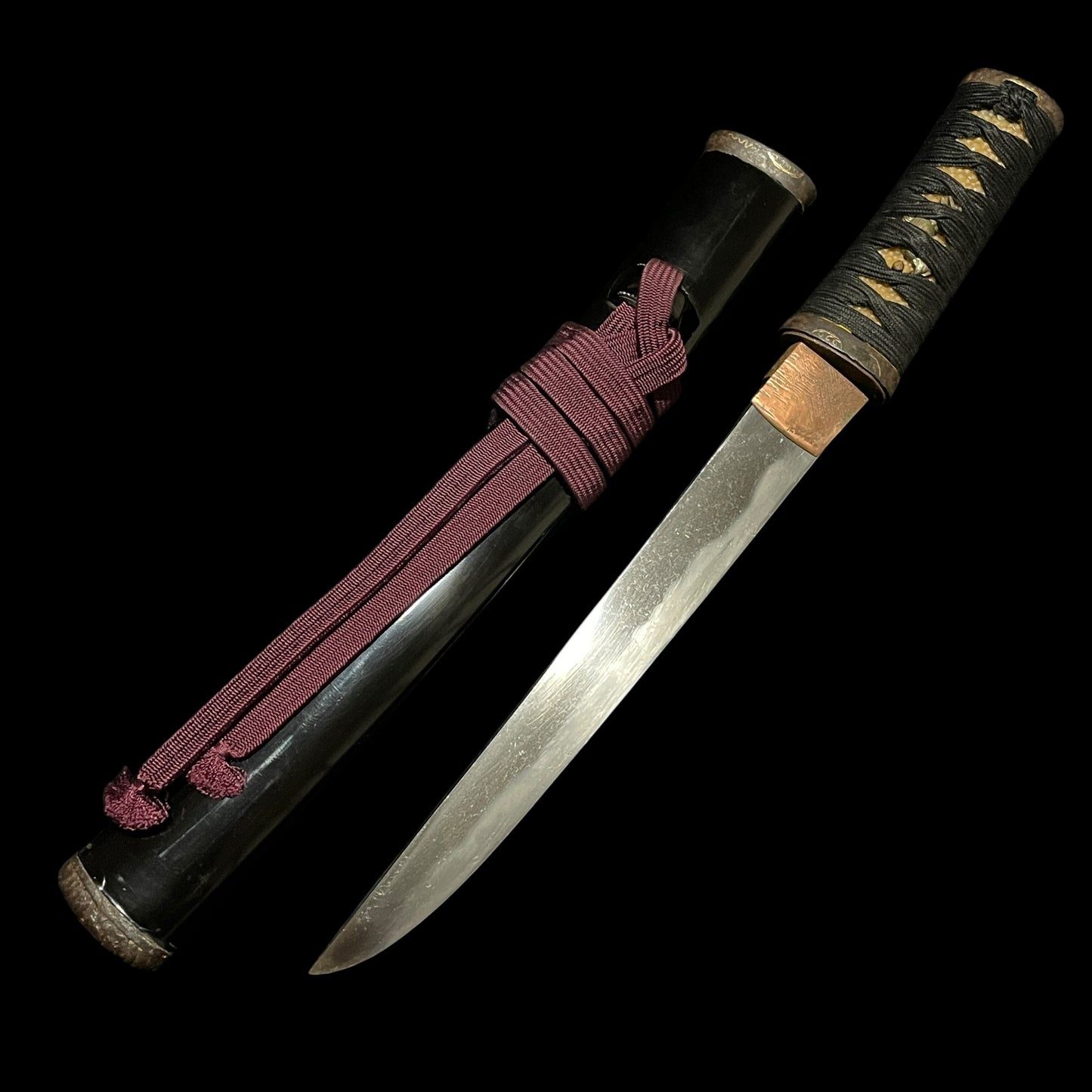 Aikuchi Koshirae TANTO 合口拵短刀, with Horse Kozuka, Edo period mumei