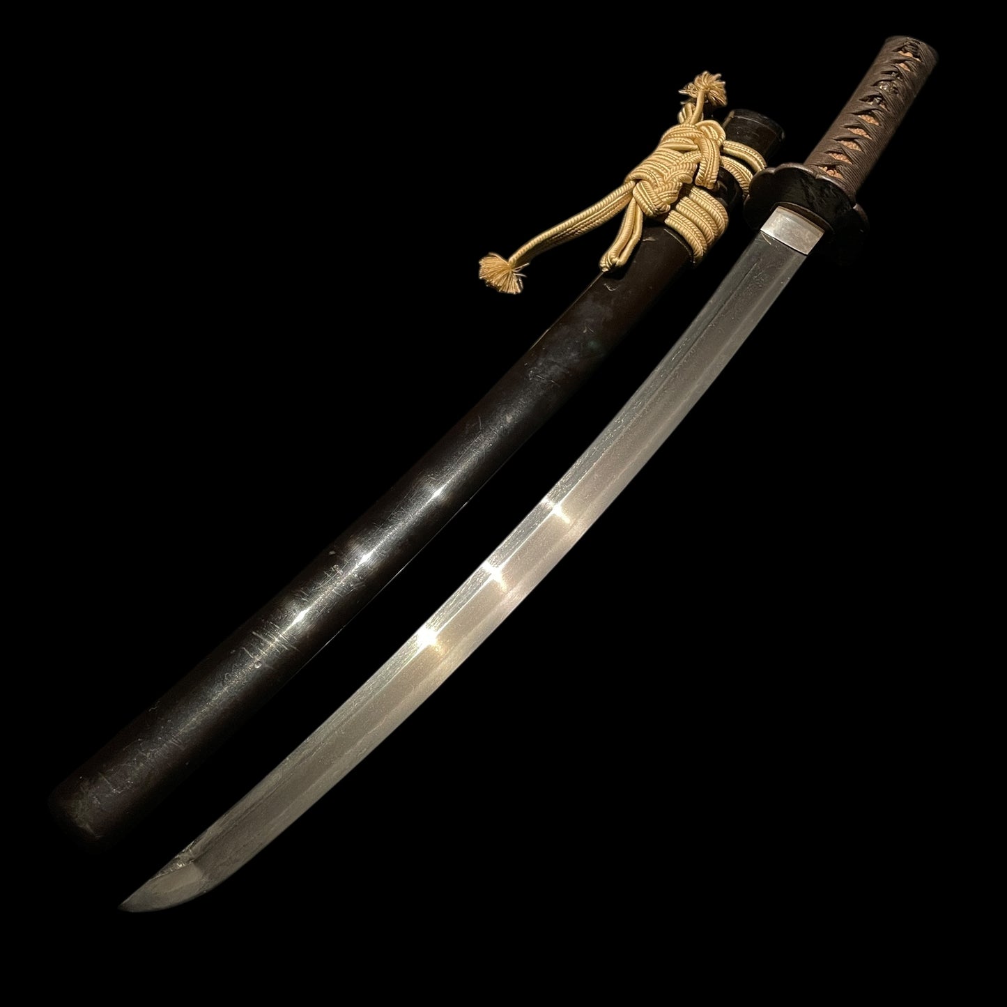 Signed Turnip Fuchikashira 在銘蕪縁頭 Wakizashi, Kabuto Menuki, Edo period mumei